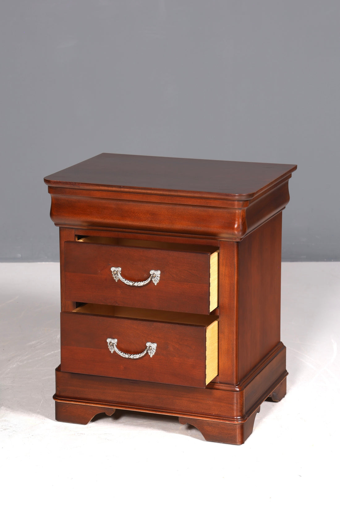 Wunderschöne Kommode der Marke Drexel Heritage Antik Stil Nachttisch USA