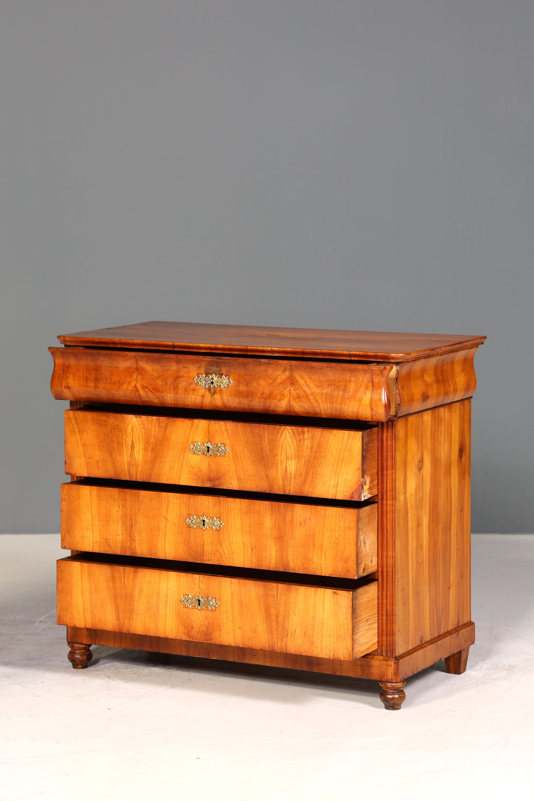 Stilvolle Biedermeier Kommode Nussbaum Louis Philippe Schubladenkommode um 1890