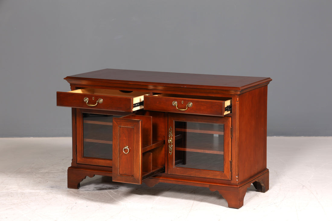 Stilvolles Sideboard der Marke Drexel Heritage USA Antik Stil Vitrine Kommode 1 von 2