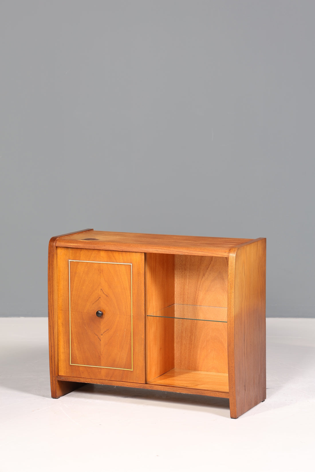Wunderschöne Mid Century Vitrine Retro Barschrank Vintage Bar Schrank Sideboard