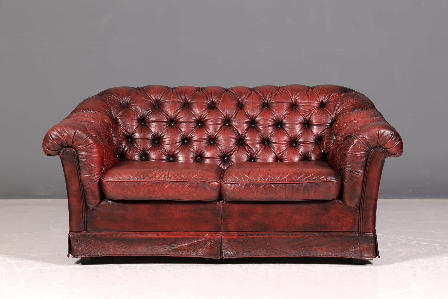 Wunderschönes Original Chesterfield 2-Sitzer Sofa Englische Leder Couch England Polstersofa Antik