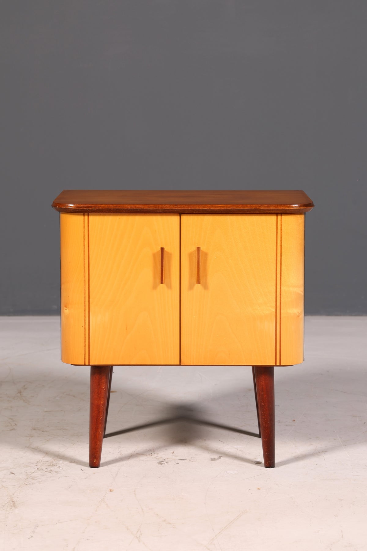Beautiful mid-century chest of drawers, vintage bedside table, 1960s side cabinet, retro, real wood