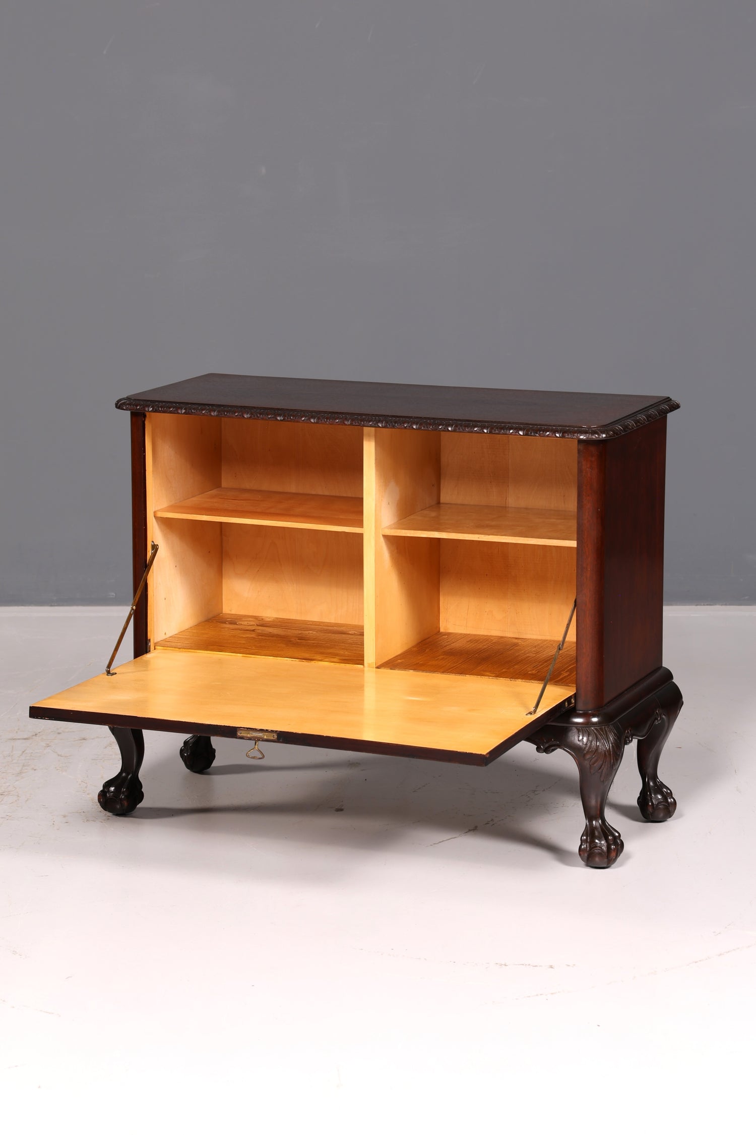 Wunderschöner Chippendale Schrank Barock Stil Klappschrank Kommode Truhe Antik Massivholz