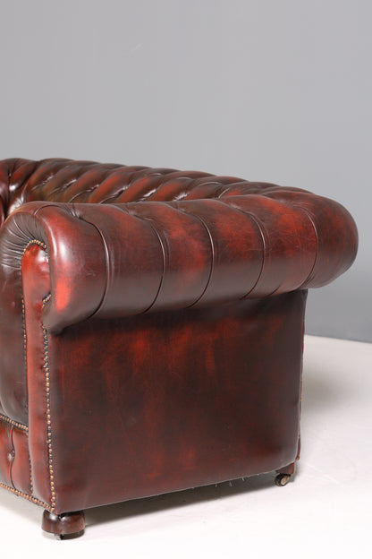 Stilvolles Original Chesterfield Sofa 2-Sitzer Couch England Oxblood Polstersofa