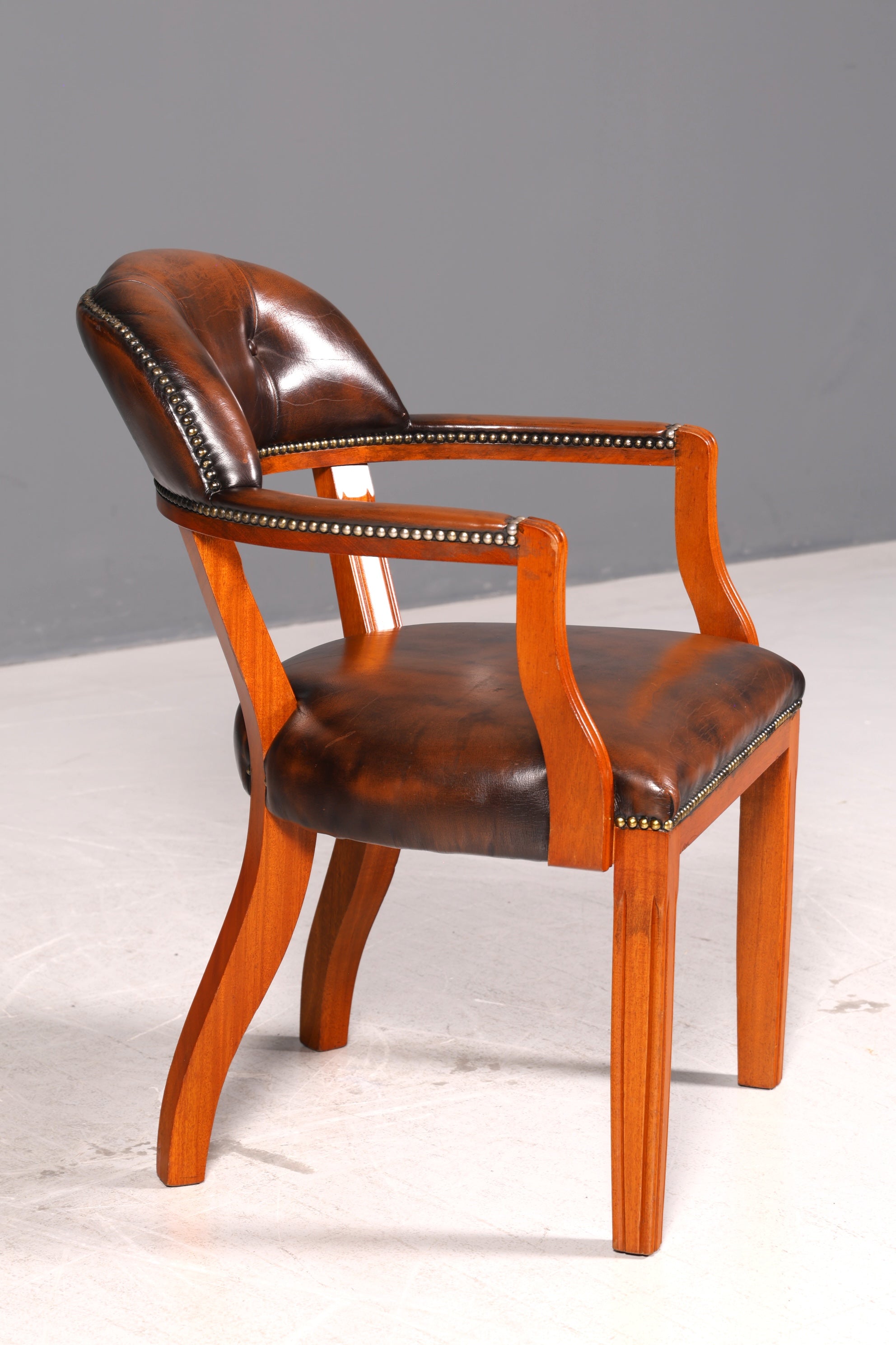 Wunderschöner Chesterfield Armlehnstuhl Braun Echt Leder Englisch Bürostuhl Schreibtischstuhl Sekretär Stuhl Court Chair 4 von 4