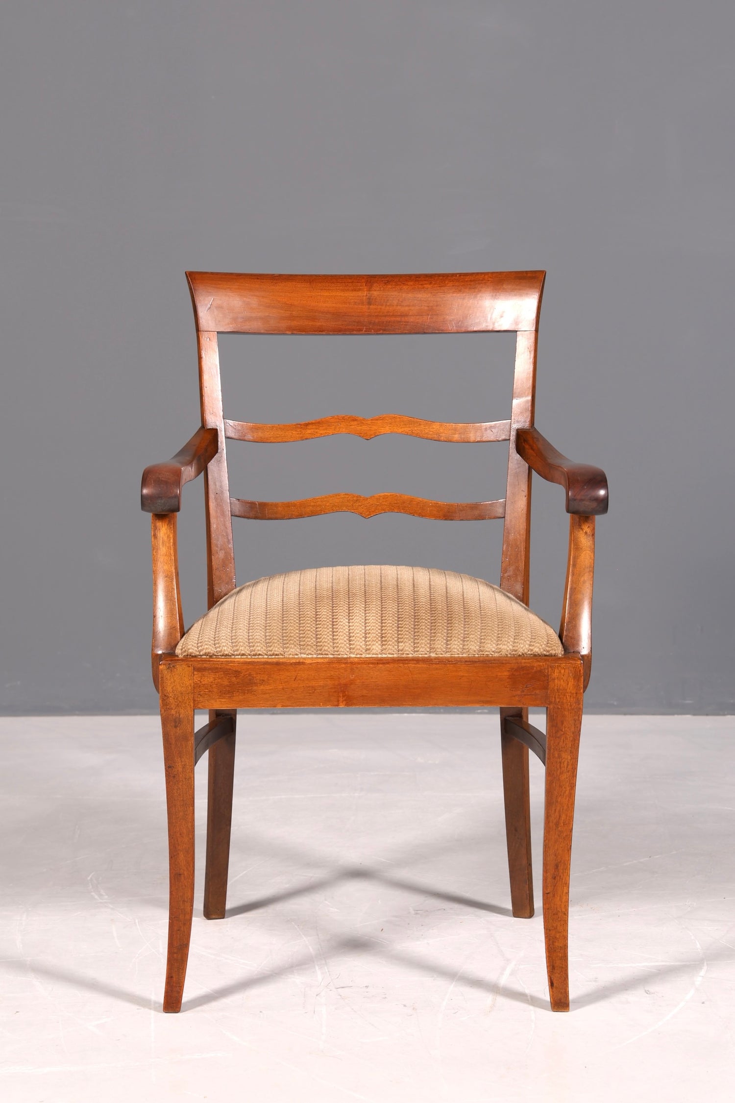 Wunderschöner Art Deco Armlehnstuhl um 1930 Nussbaum Sekretär Stuhl Antik Küchenstuhl Esszimmer Stuhl