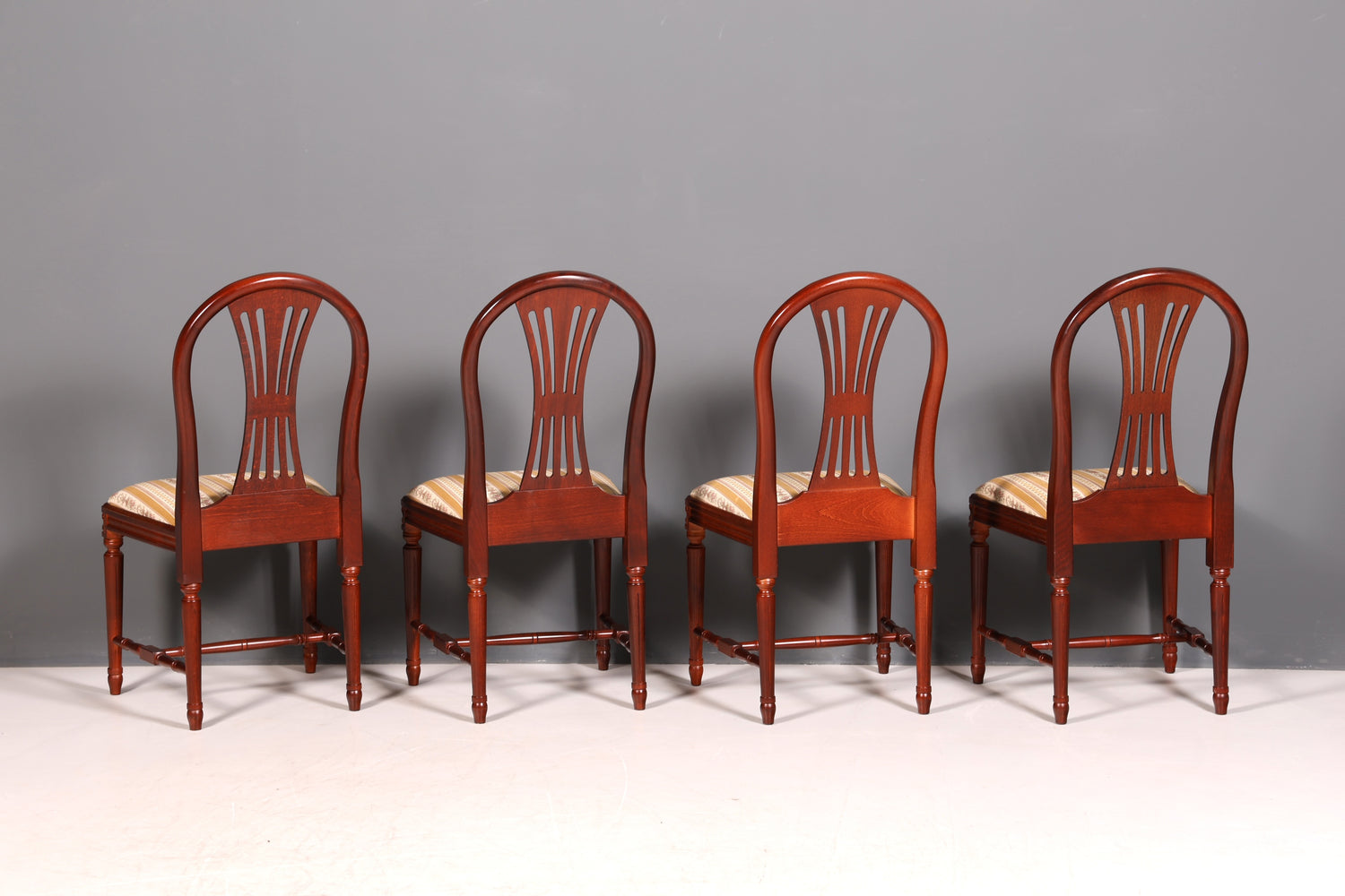 G452 Finish cm 4x Edle Englische Stühle Englisch Dining Chairs Antik 60er Jahre Küchenstühle Stuhlset (Kopie)