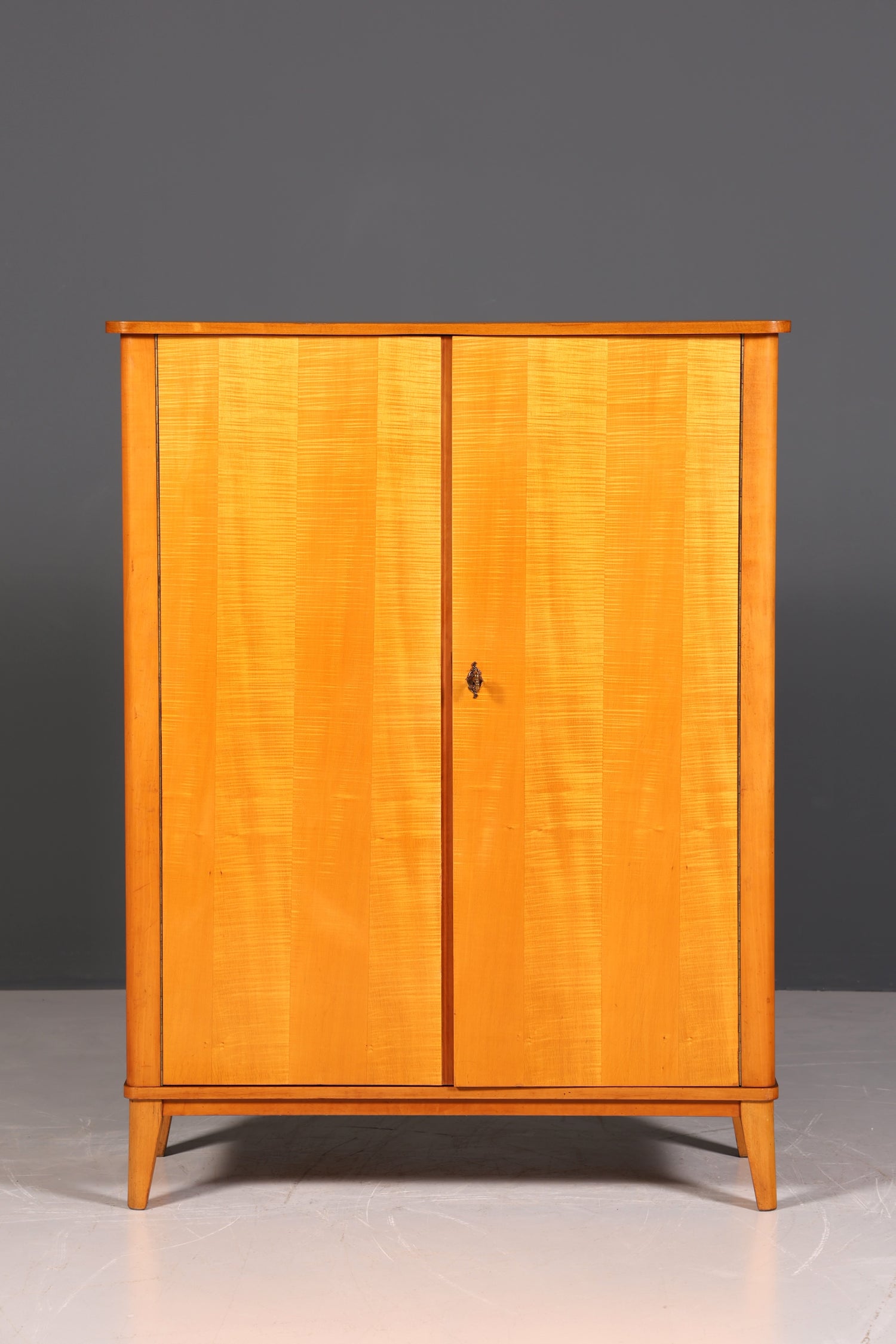 F879 Finish cm Wunderschöner Mid Century Schrank 60er Jahre Wäscheschrank Aktenschrank Kommode (Kopie)