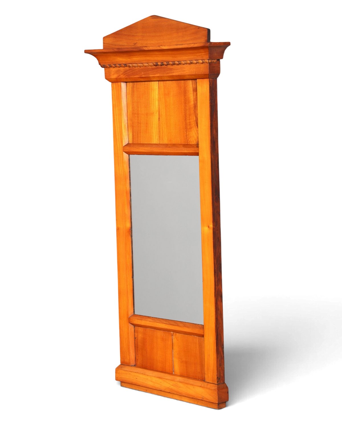 Hauptstadt Möblerei Biedermeier Wandspiegel aus massivem Kirschholz mit antikem Design und Giebelabschluss