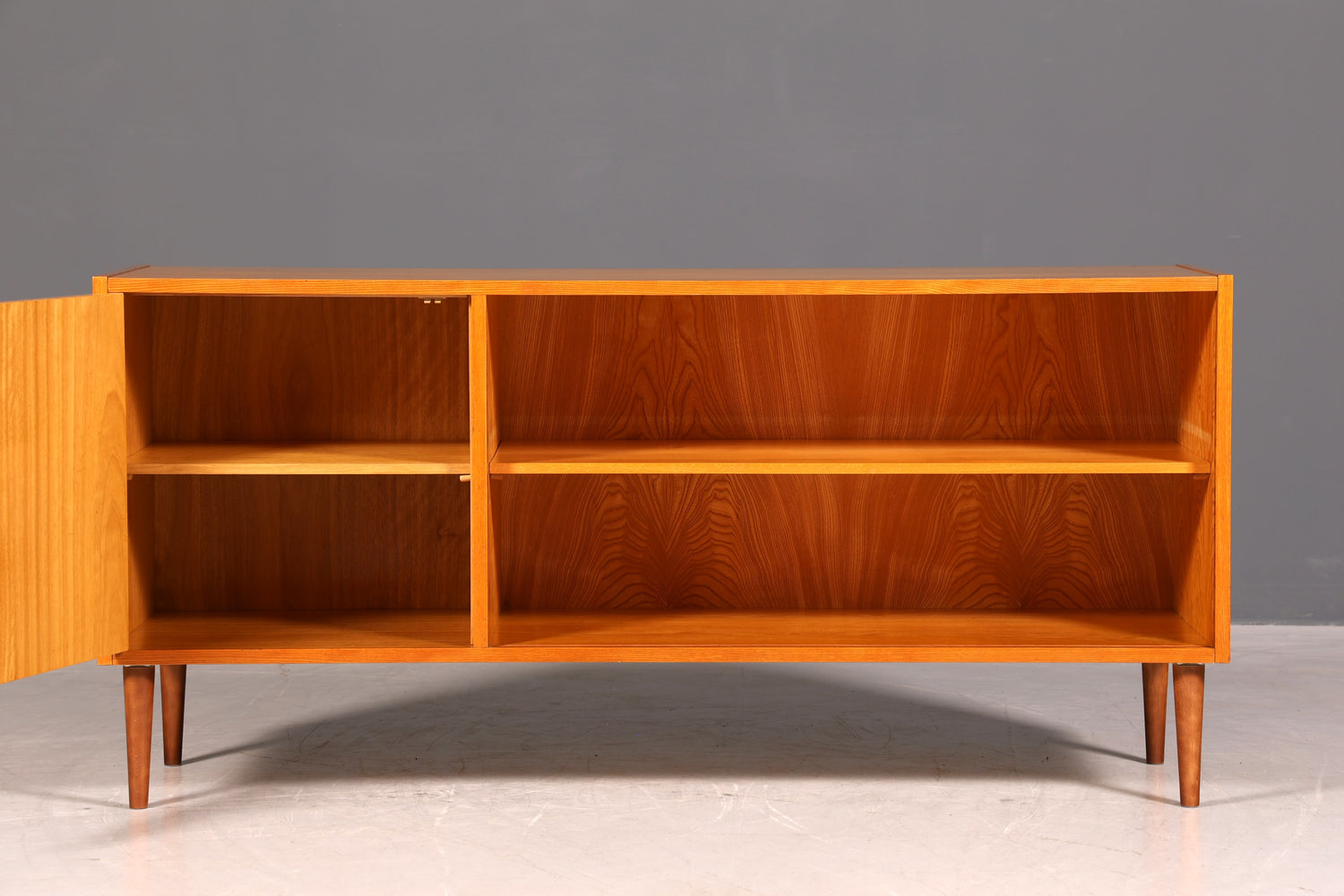 Wunderschönes Hellerau Sideboard Mid Century Regal Retro Bücherregal Schrank