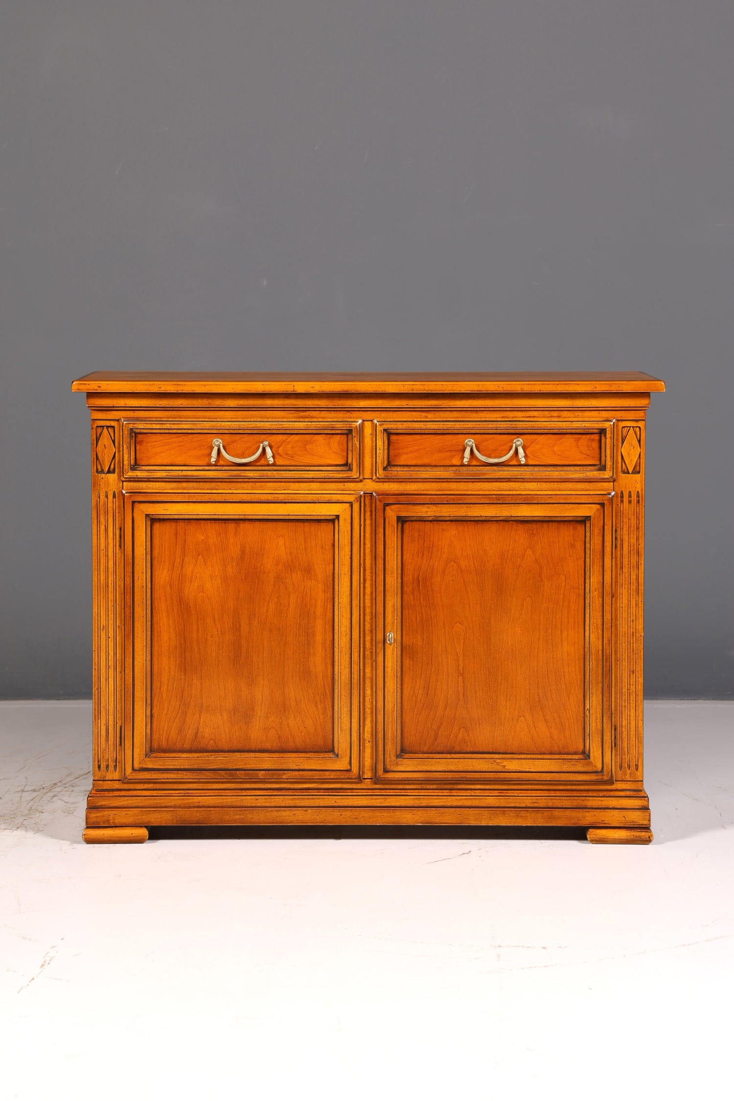Wunderschöne Original Selva Kommode Villa Borghese Schrank Buffet Anrichte Sideboard Vintage