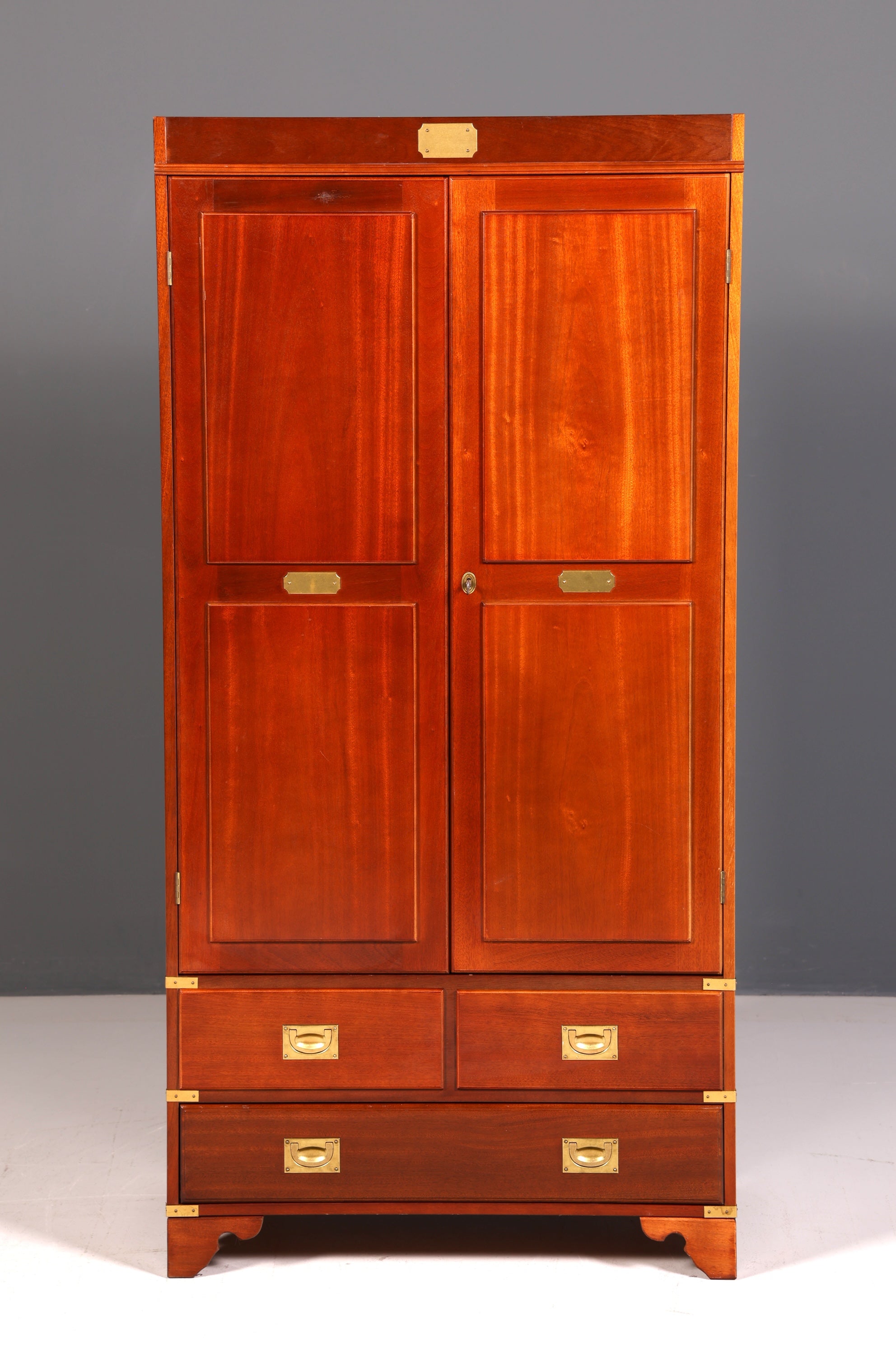 Beeindruckender Maritimer Schrank Englischer Schiffs Kleiderschrank Englisch Antik Wäscheschrank Dielenschrank