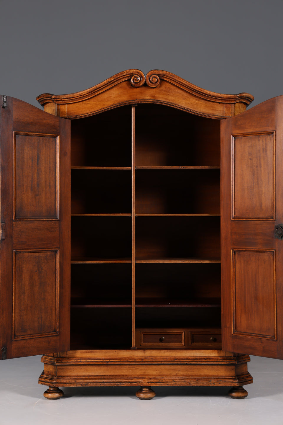 Edler  Original "Selva" Kleiderschrank Barock Stil Schrank