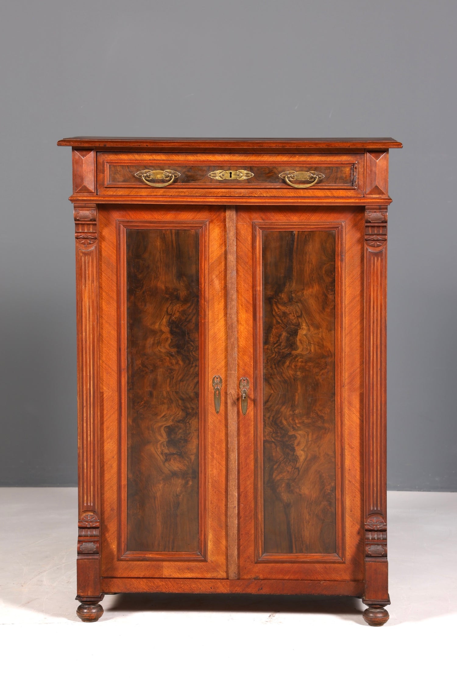 Traumhaftes Gründerzeit Vertiko Jugendstil Schrank Antik Highboard Kommode