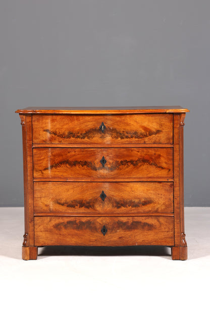Stilvolle Louis Philippe Kommode Nussbaum Gründerzeit Schubladenkommode um 1890