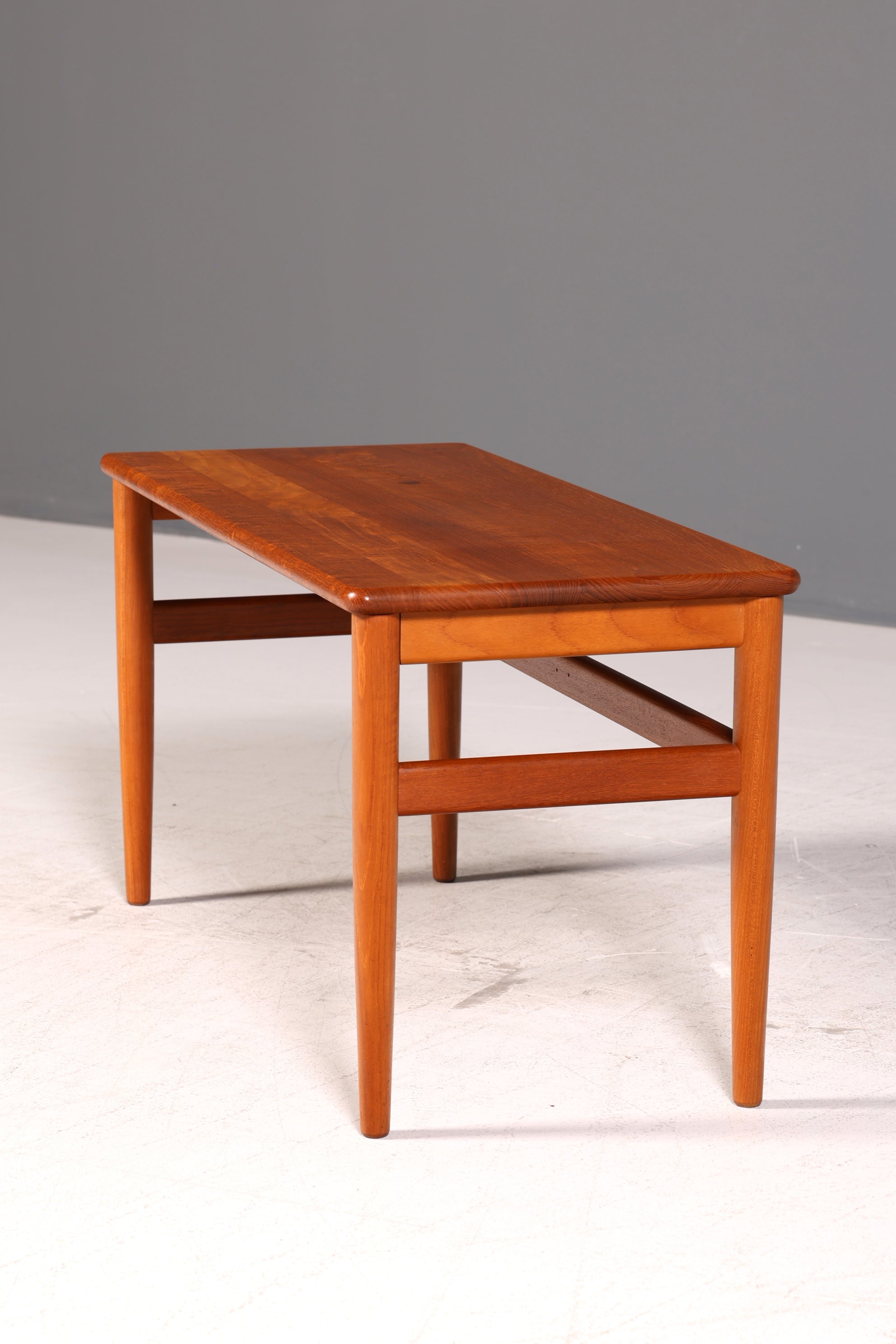 Wunderschöner Mid Century Couchtisch Teak Ablagetisch Vintage Coffee Table 70er Wohnzimmertisch 1 von 2