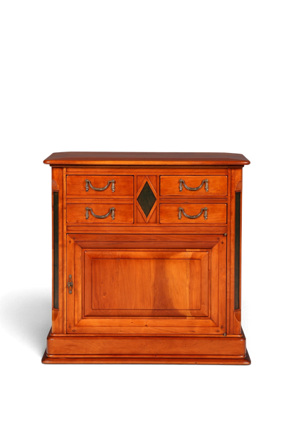 Hauptstadt Möblerei Biedermeier Kommode aus Eibe mit vier Schubladen und einer Tür im englischen Antik-Stil