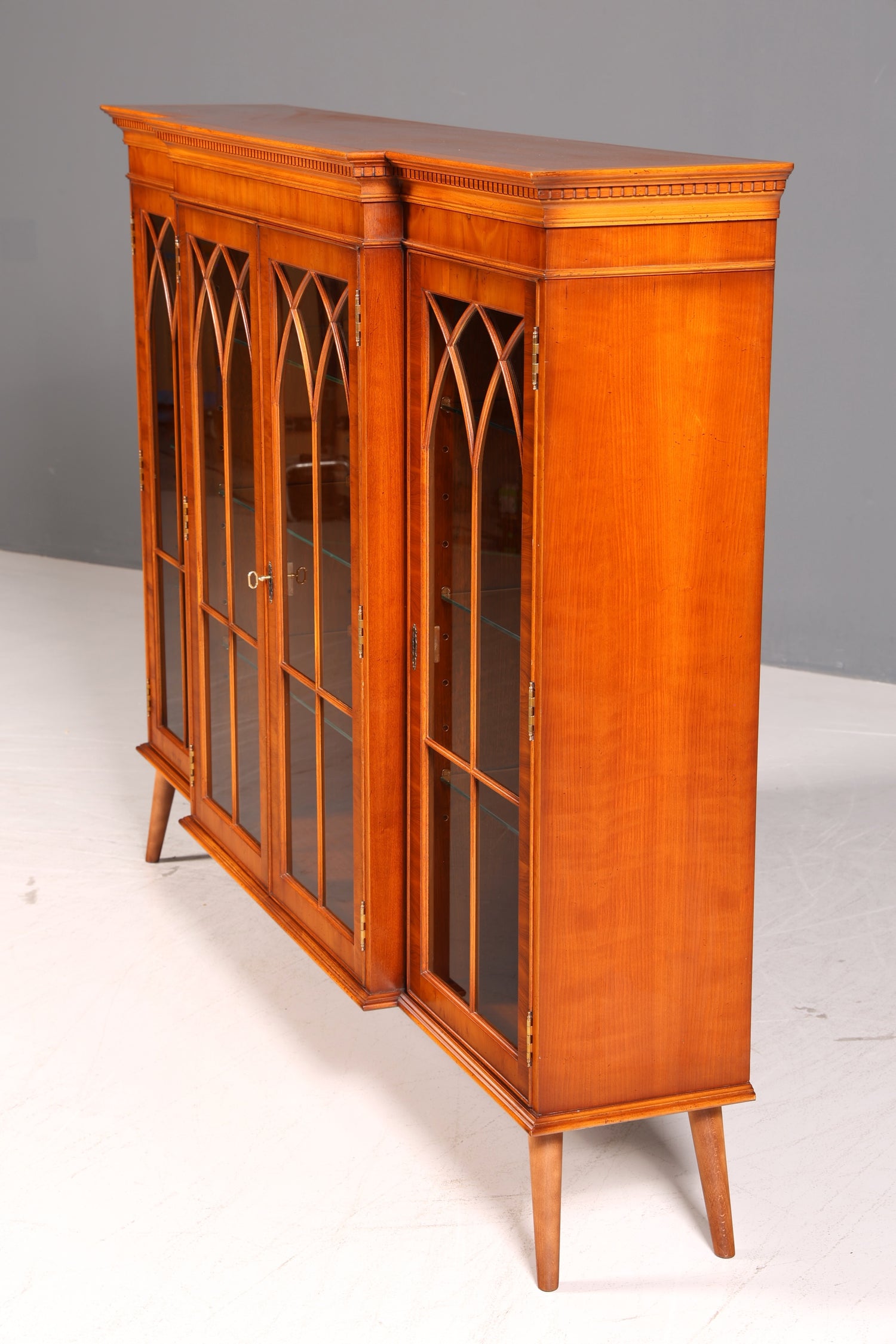 Wunderschöner Englischer Vitrinenschrank Bücherschrank Bibliothek Vitrine Glasvitrine 60er Mid Century Geschirrschrank Highboard