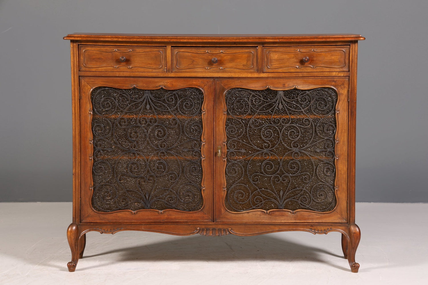 Traumhafte Chippendale Vitrine Sideboard  Regal Barock Stil Schrank Antik Glasvitirne