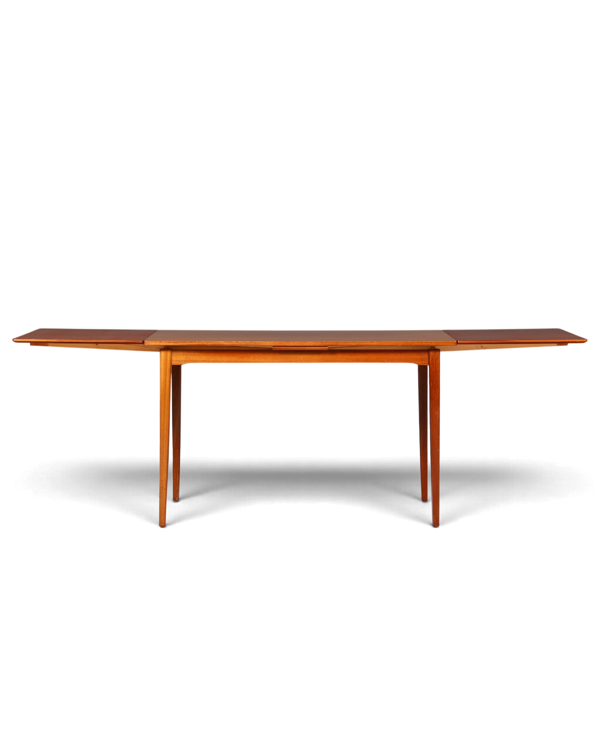 Hauptstadt Möblerei Mid Century Esstisch ausziehbar aus Holz im Danish Design mit konischen Beinen