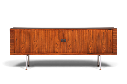 Beeindruckendes Original Hans J. Wegner für RY Møbler Modell RY 25 Sideboard Palisander Holz TV Kommode Vintage Schiebetür Schrank 2 von 2
