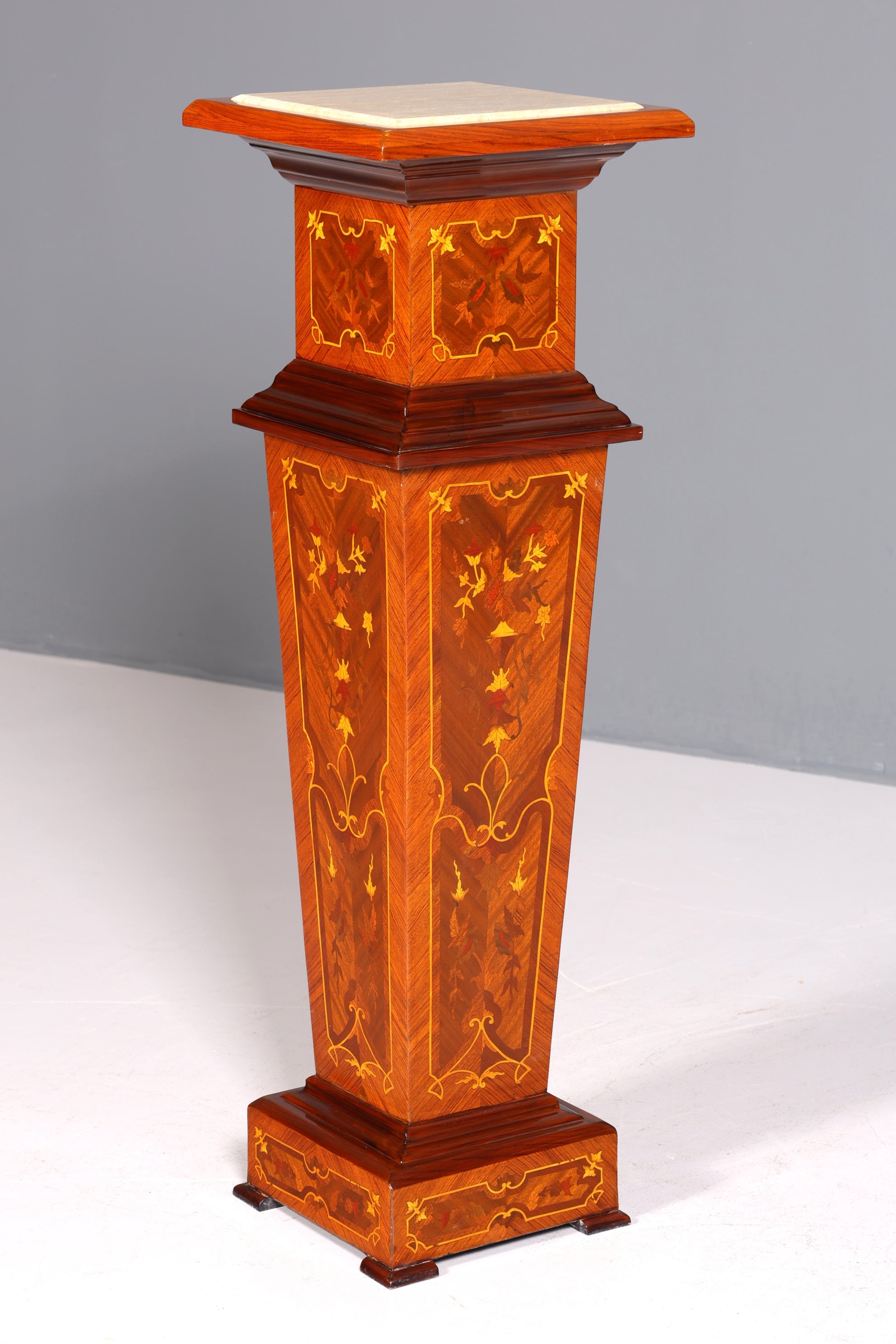 Traumhafte Barock Stil Säule Louis XV Blumensäule Naturstein Marmor Ablage Tisch