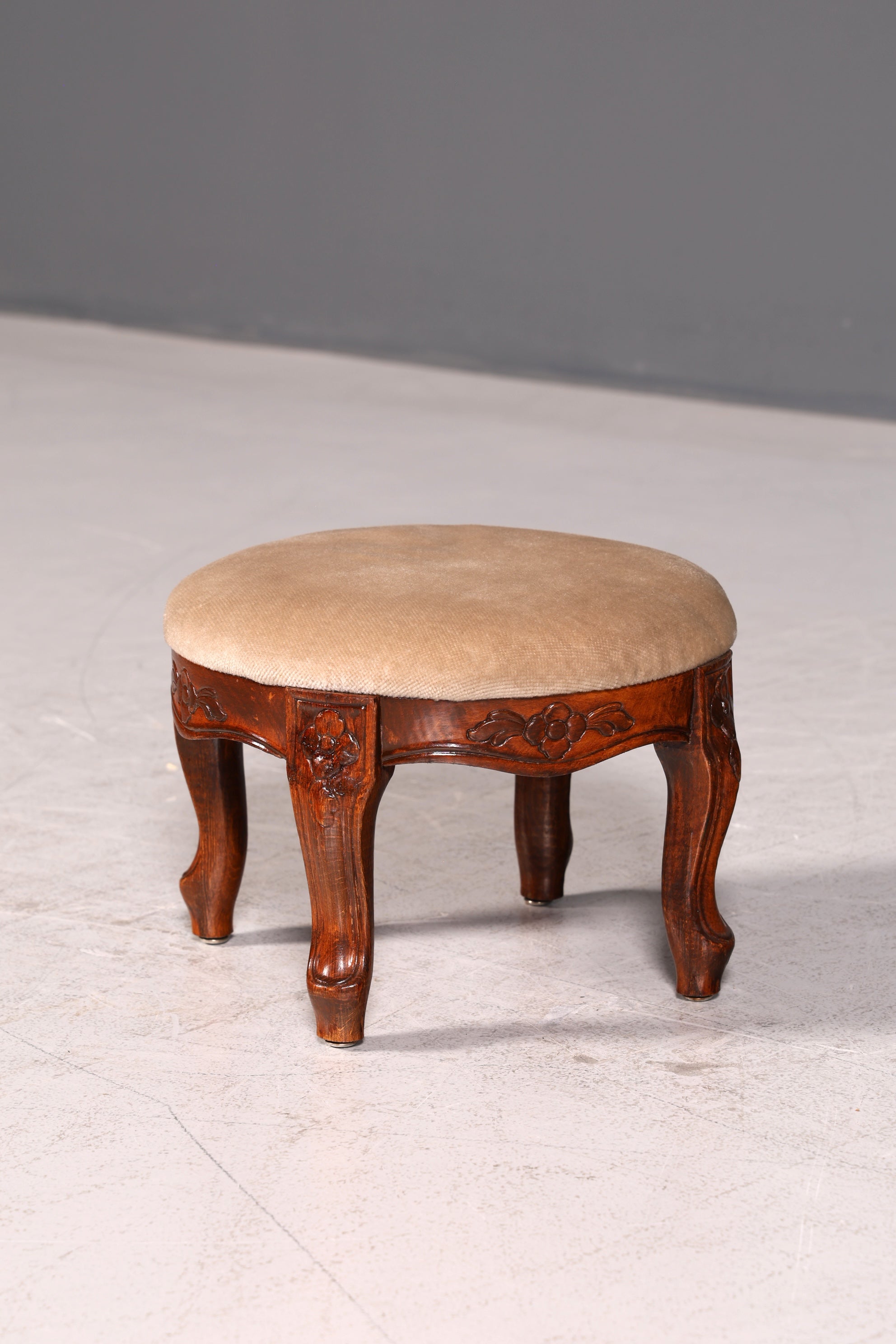 Wunderschöner Antiker Hocker Fußhocker Beige Samt Schemel Barock Stil Fußbank Sitzhocker Vintage