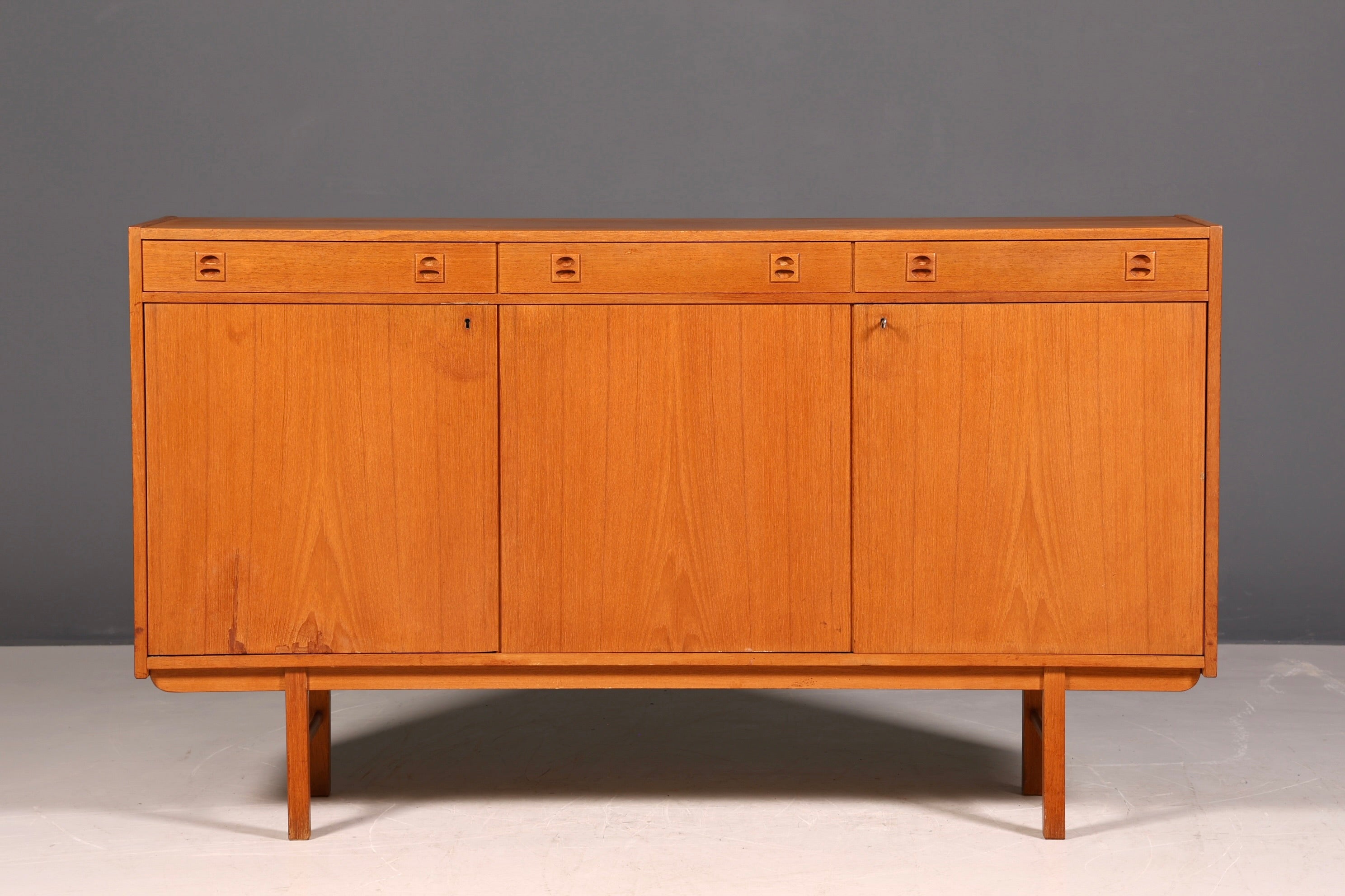 G203 Finish Teak Wunderschönes Mid Century Sideboard Vintage TV Kommode 60s Schrank (Kopie)