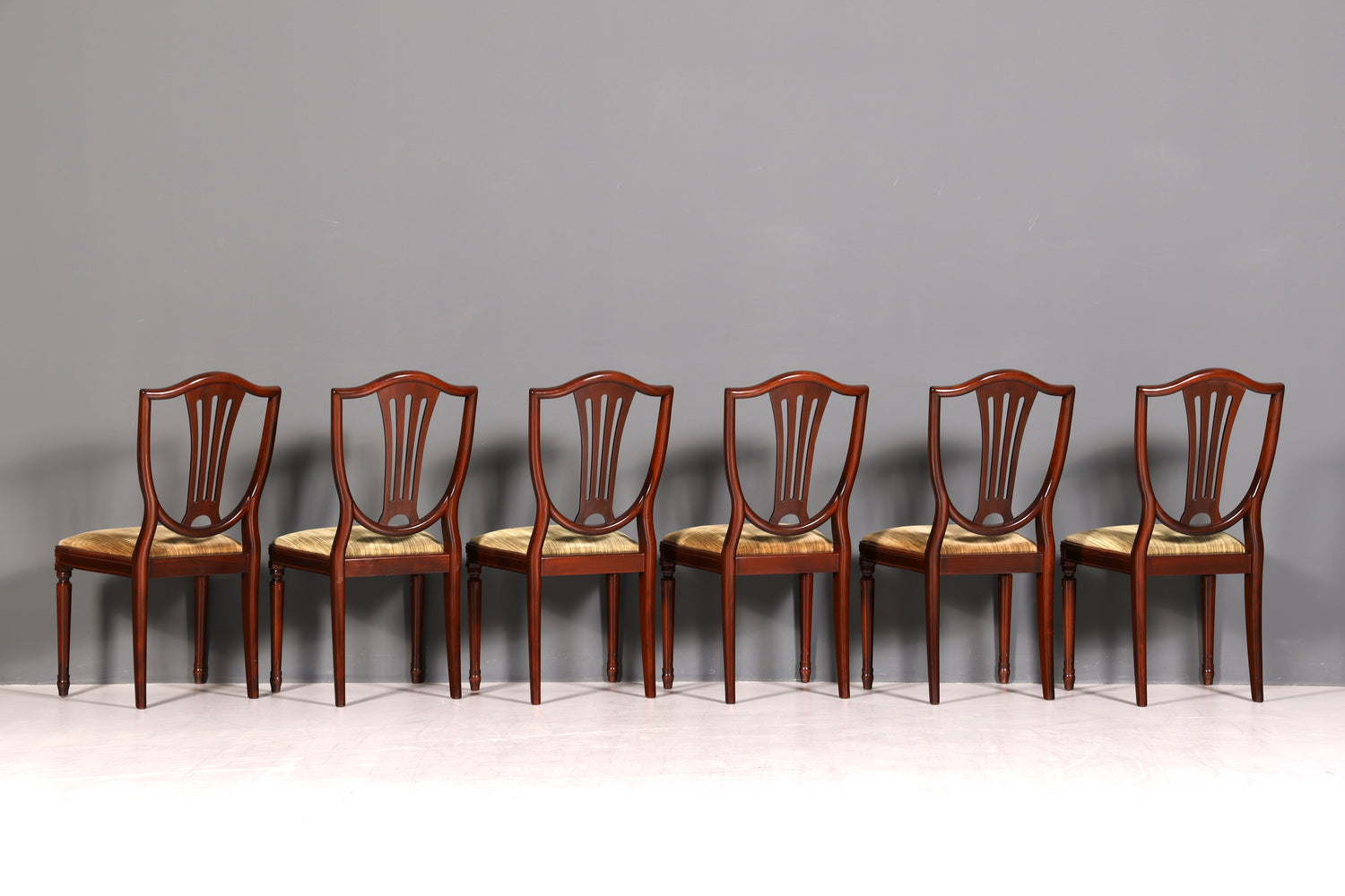 6x Traumhafte Stühle im Gustavianischen Stil Englisch Küchenstühle Antik Stuhl Set Esszimmer