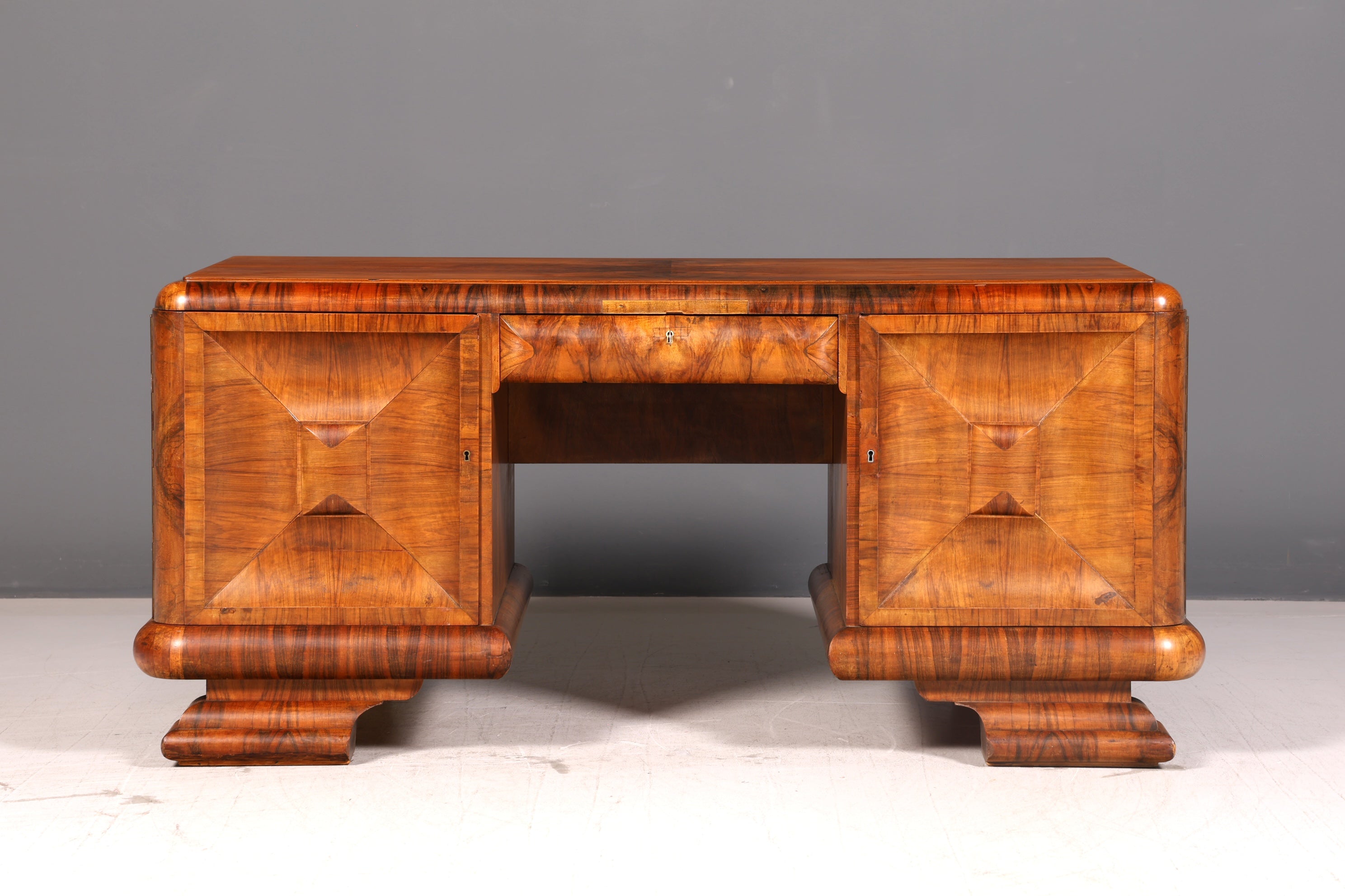 Beeindruckender Original Art Deco Schreibtisch Nussbaum Bürotisch Massivholz Antik Vintage