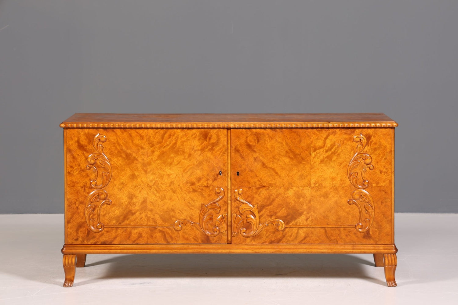 Wunderschönes Original Art Deco Sideboard Antik Schrank Birke TV Kommode um 1930