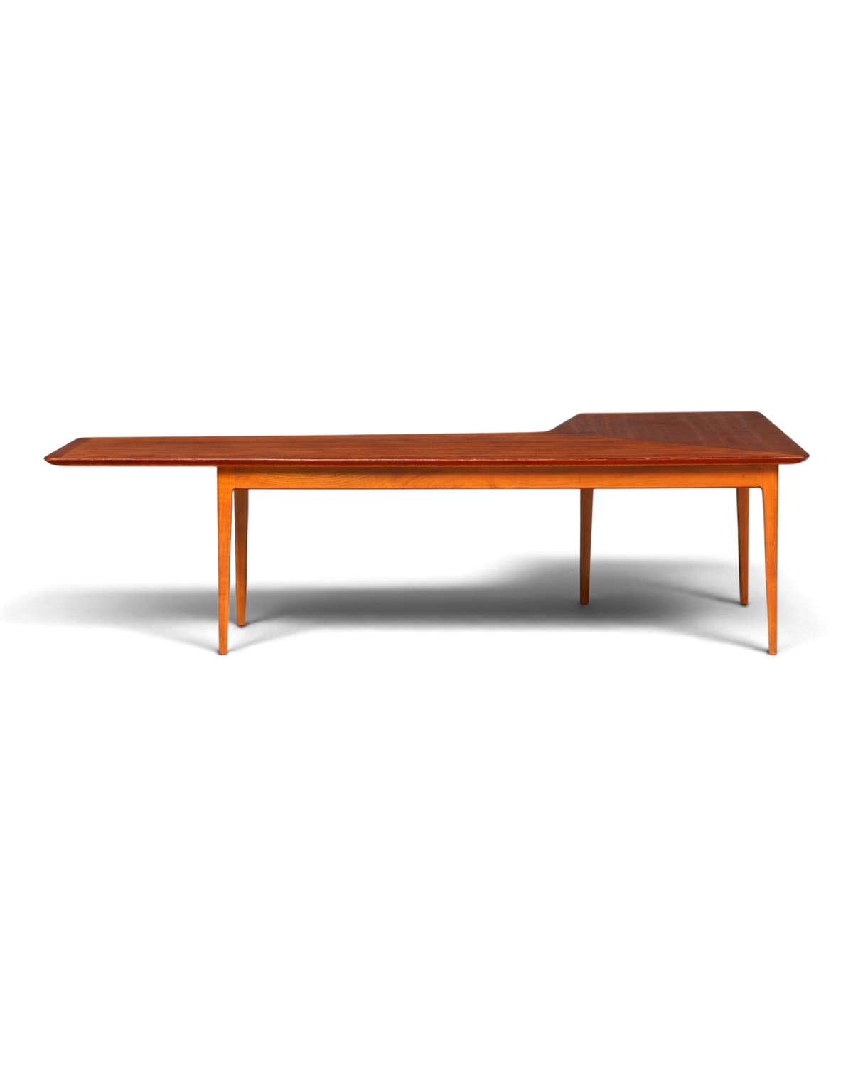 Hauptstadt Möblerei Mid-Century Couchtisch aus Holz mit asymmetrischem Design im 70er Jahre Vintage-Stil