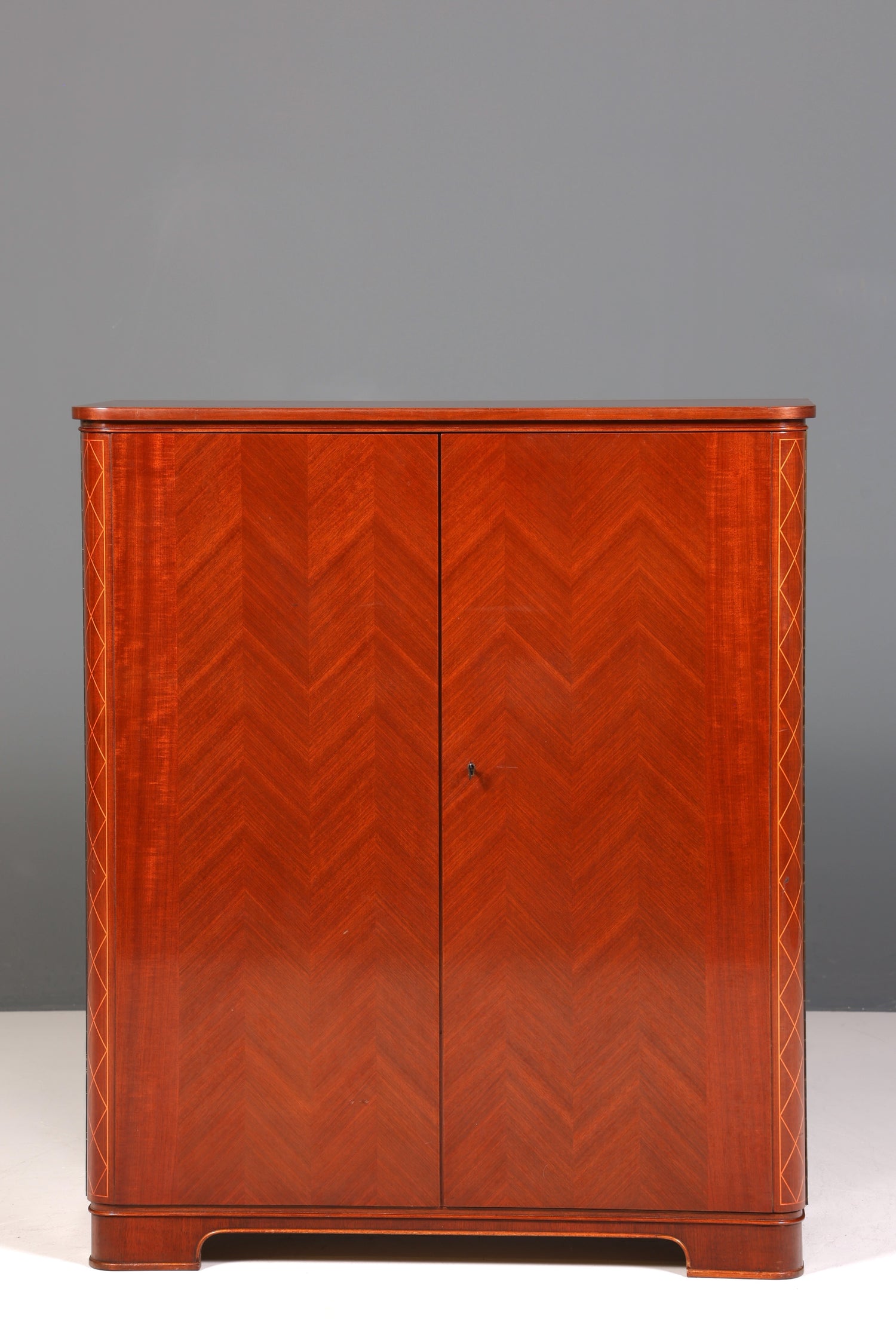 Wunderschöner Mid Century Schrank 60er Jahre Wäscheschrank Aktenschrank Kommode