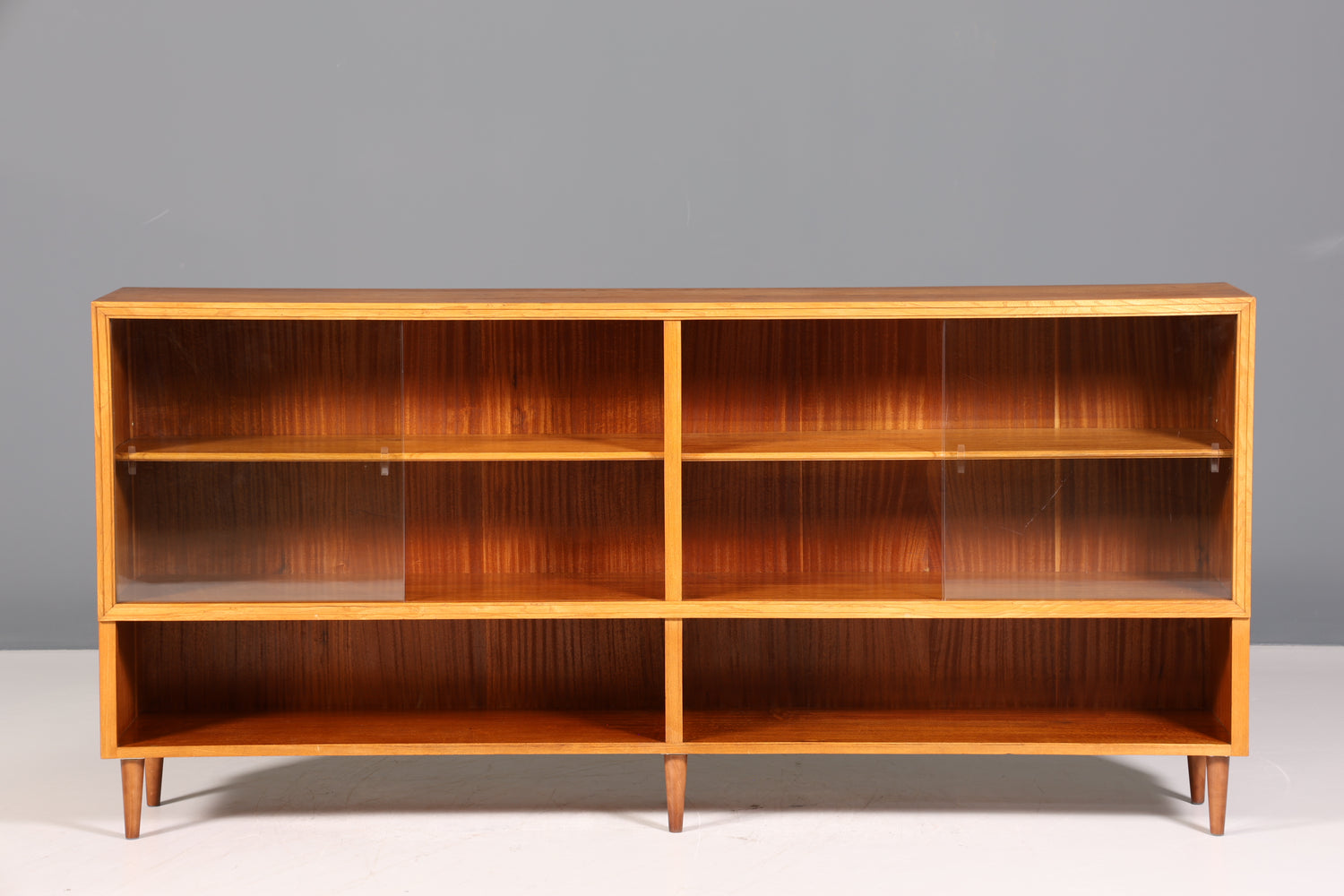 Wunderschöne Mid Century Vitrine Vintage Regal Retro Bücherregal Kommode Buchablage Bibliothek