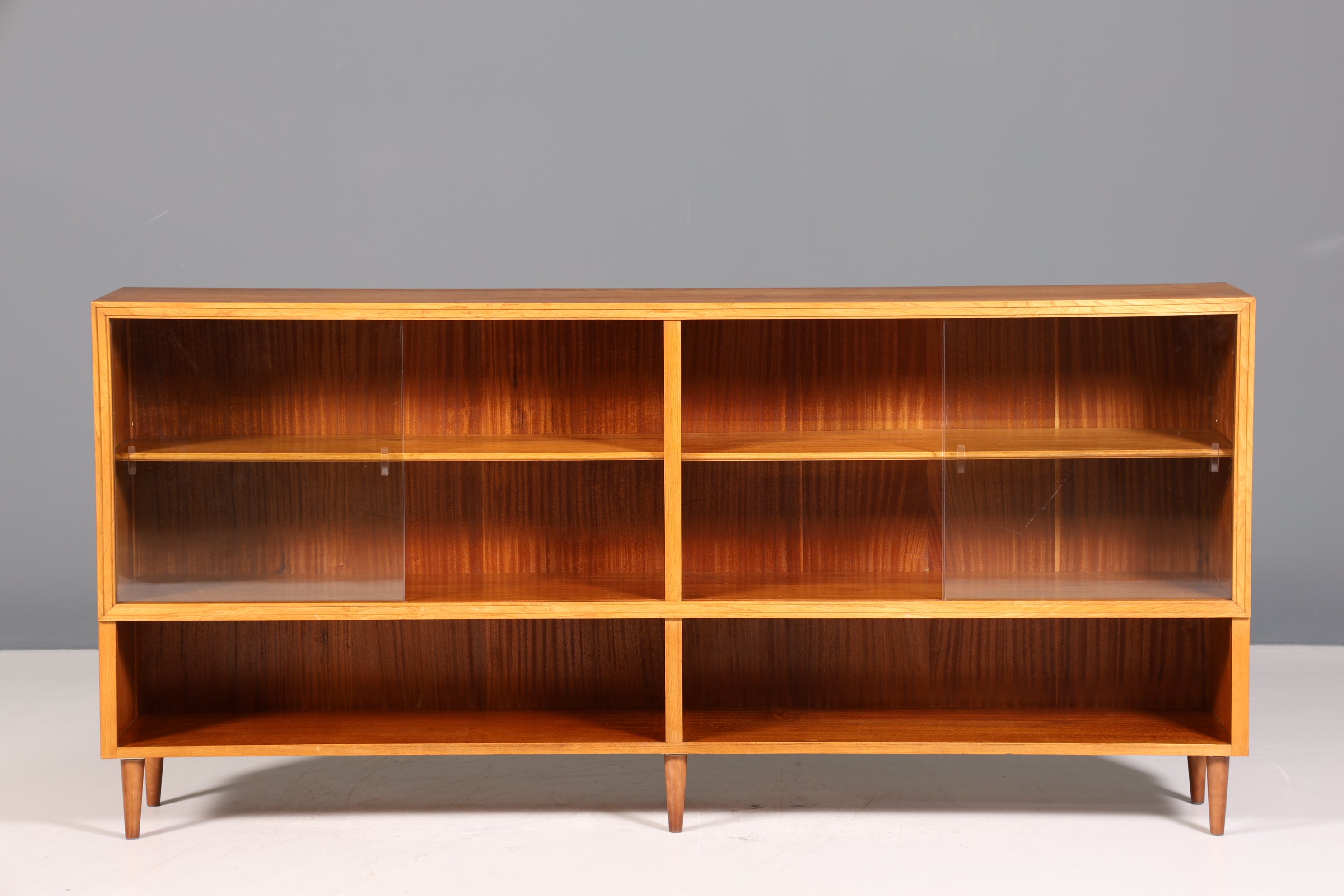 Wunderschöne Mid Century Vitrine Vintage Regal Retro Bücherregal Kommode Buchablage Bibliothek