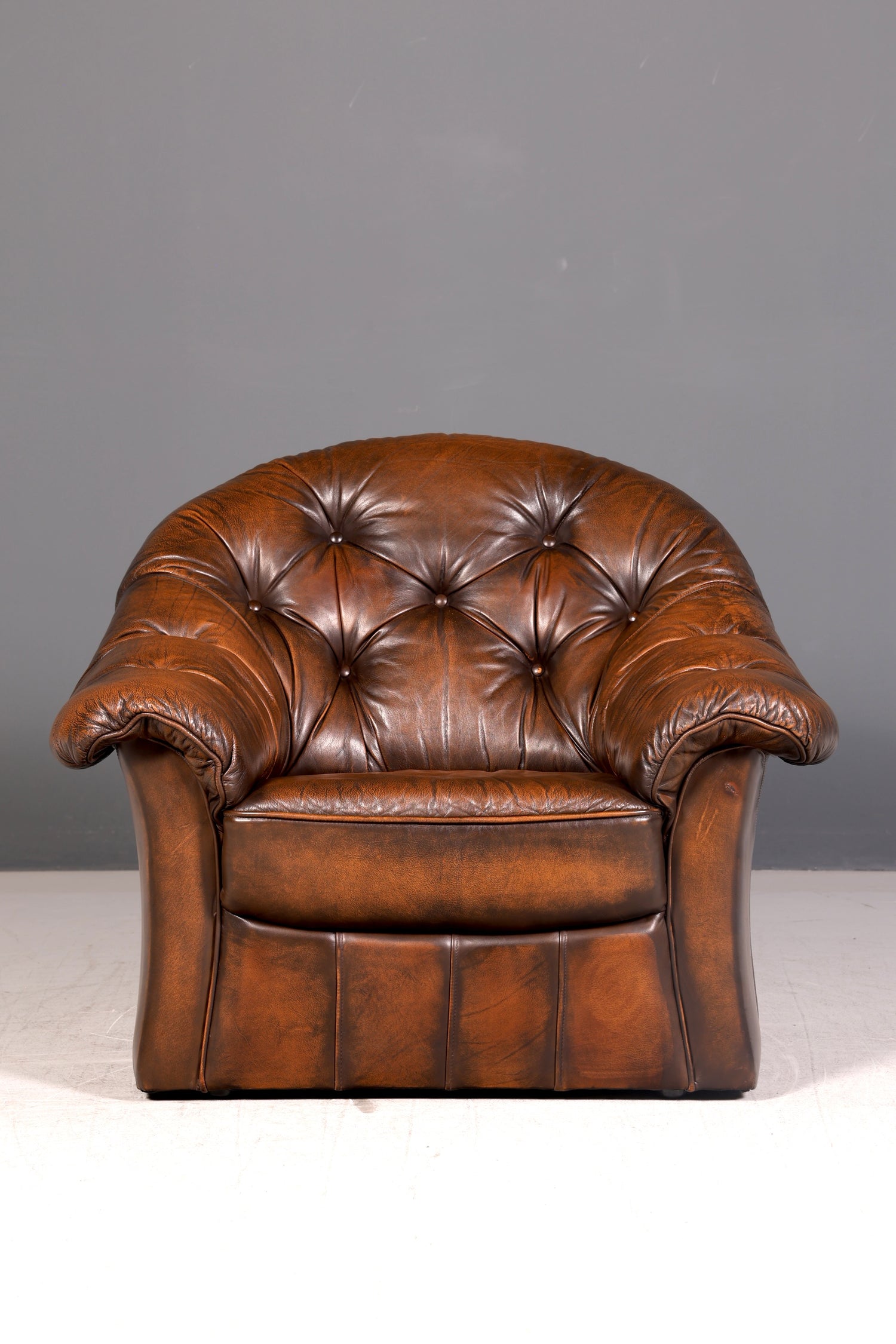 Wunderschöner Chesterfield Sessel mit Hocker Echtleder braun Ledersessel Englisch Vintage