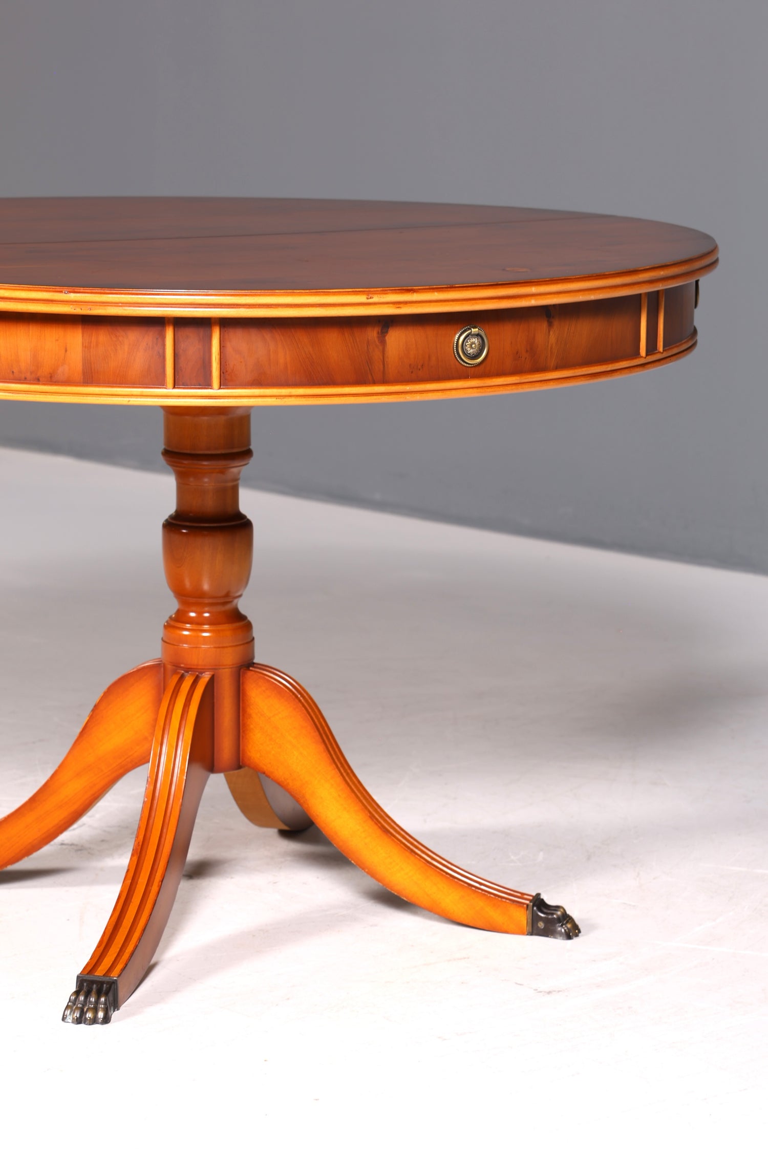 Wunderschöner Englischer Tisch ausziehbarer Esstisch Eibe Antik Stil 60s Küchentisch