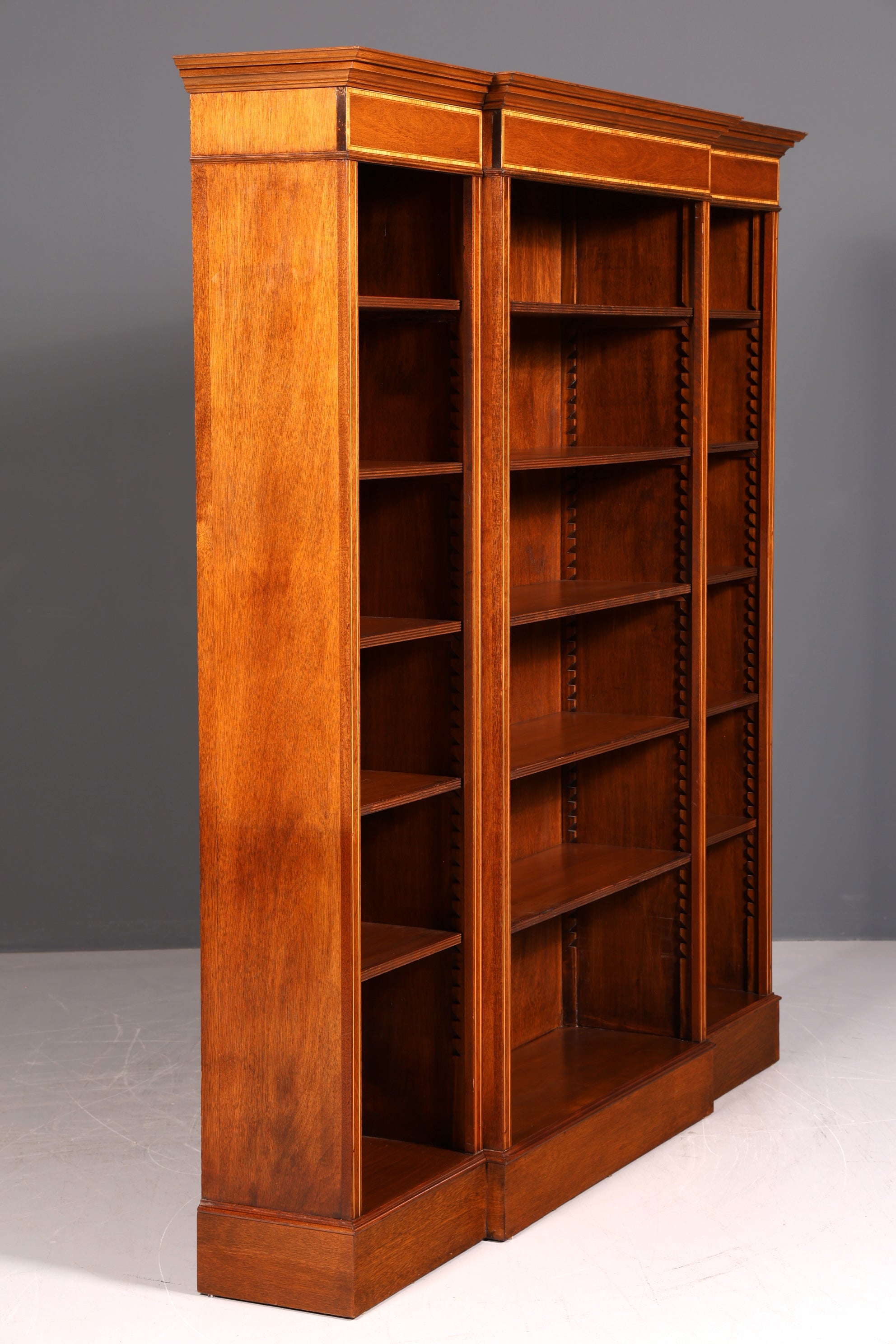 Wunderschönes Englisches XXL Bücherregal Antik Regal Bookshelf Buchablage 60s Bibliothek