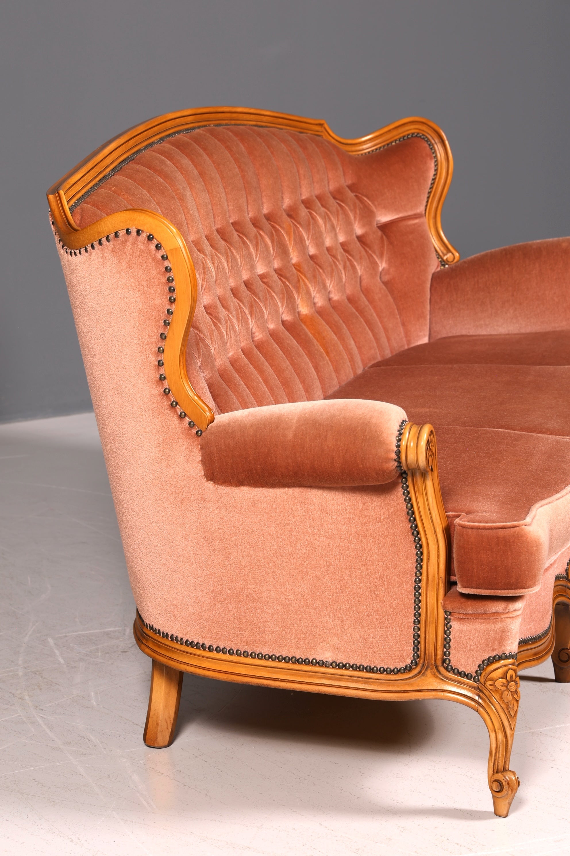 Edles Chippendale Sofa Barock Stil Samt Stoff Couch 3-Sitzer Rococo Antik Polstersofa