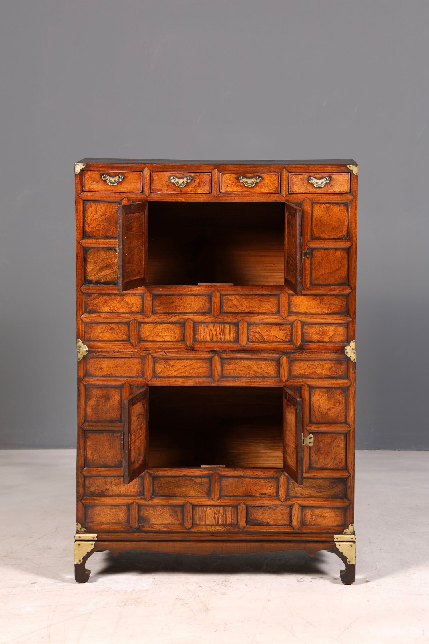 Beautiful Asian cabinet, antique chest of drawers, solid wood, genuine brass, vertiko
