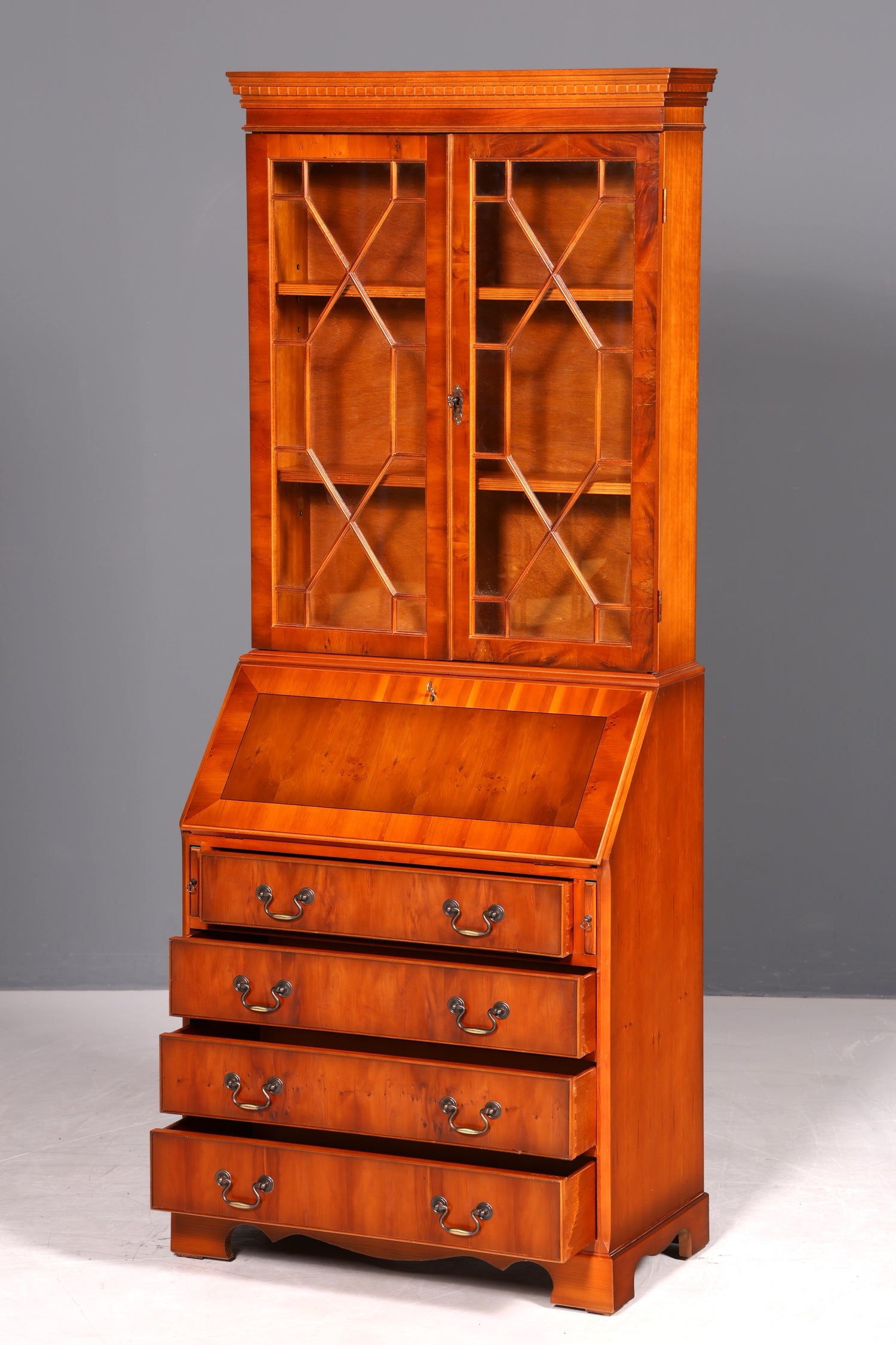G311 Finish cm Stilvoller Englischer Sekretär Büro Aufsatzsekretär Eibe Antik Stil Vitrinen Schrank UK (Kopie)
