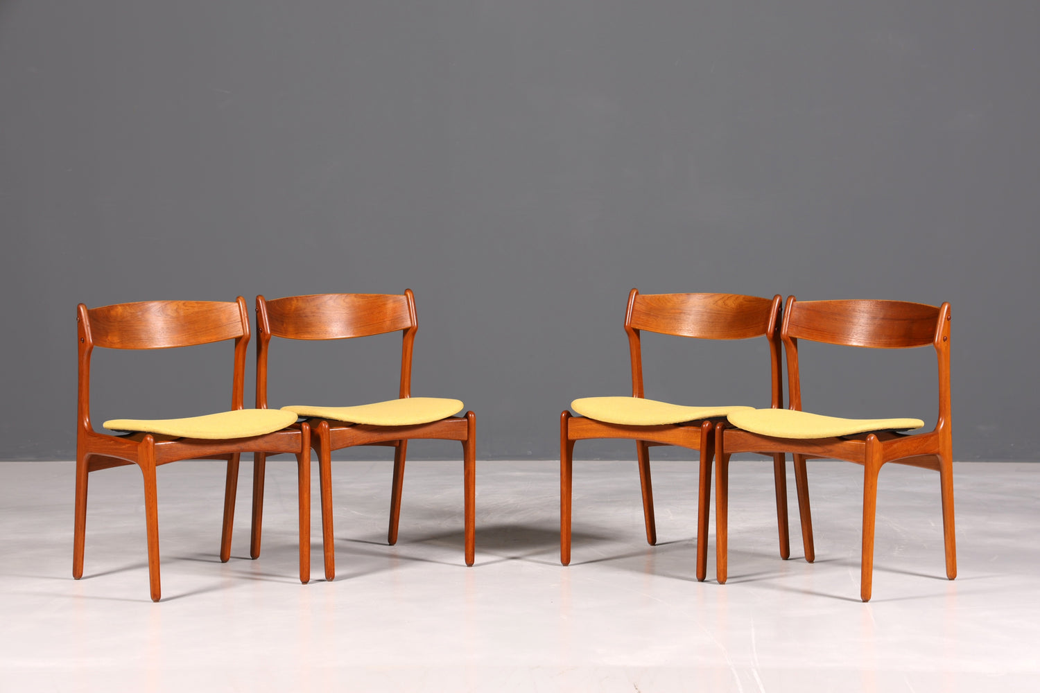 4x Original Erik Buch Stühle von Oddense Maskinsnedkeri A-S  Mid Century Danish Design Teak Holz Esszimmer Stühle Küchenstühle