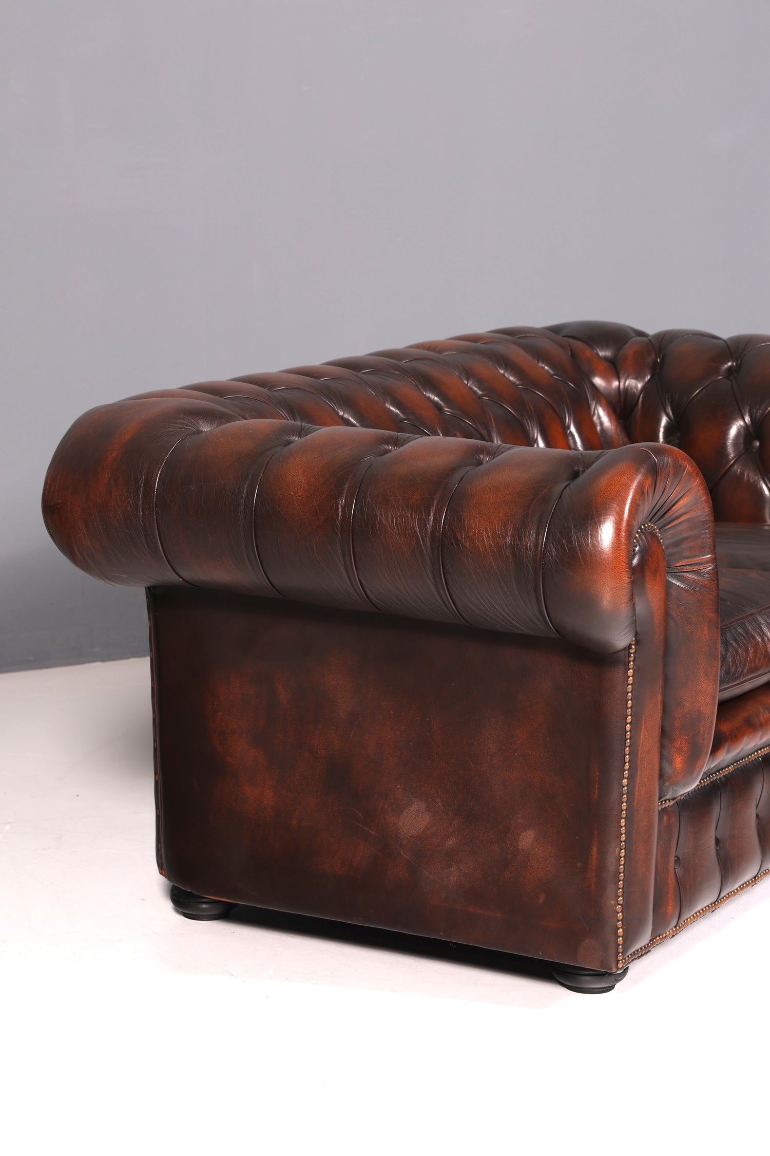 Wunderschönes Original Chesterfield Sofa 2-Sitzer Couch Echt Leder Englisch Polstersofa