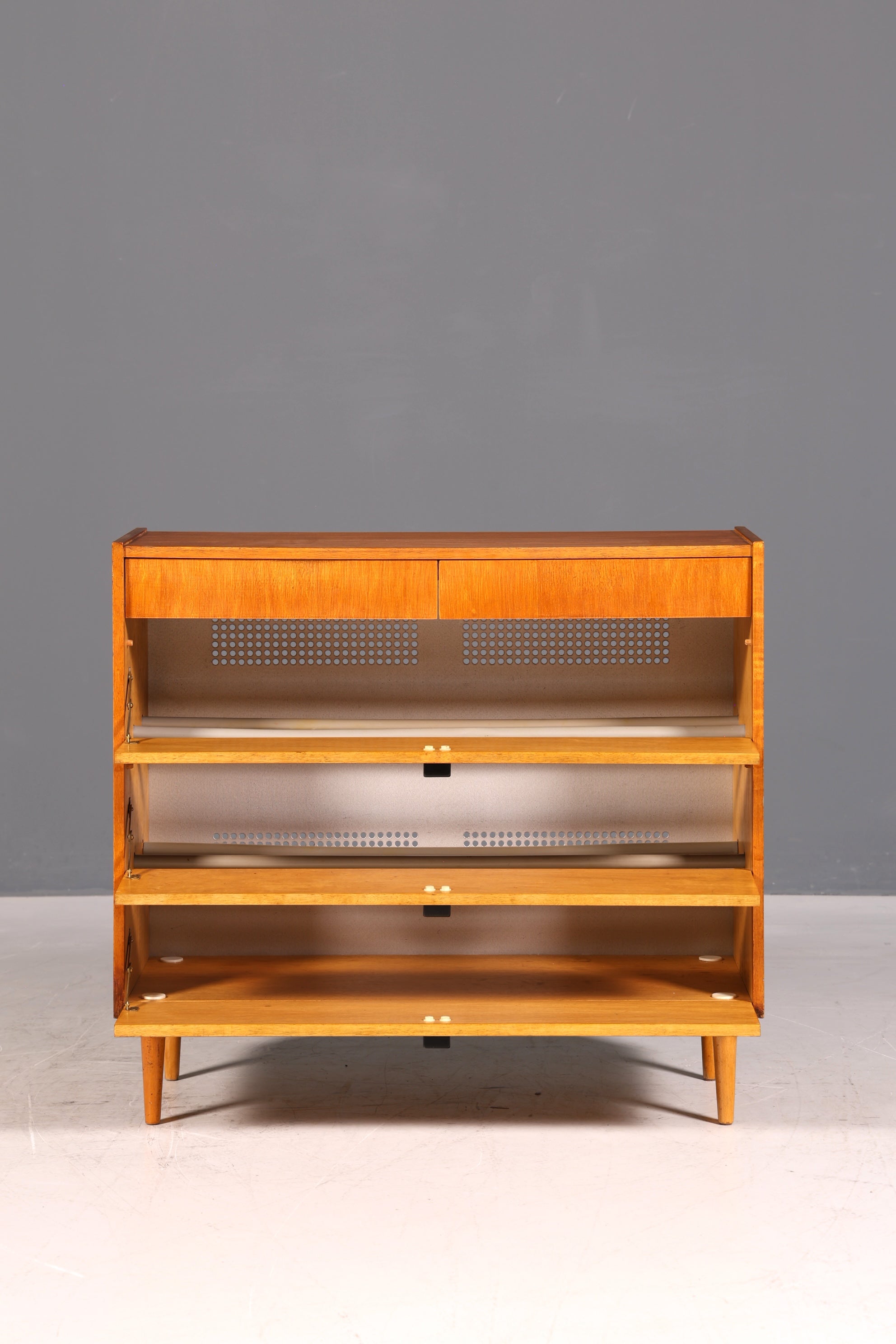 G138 Finish Schuhregal