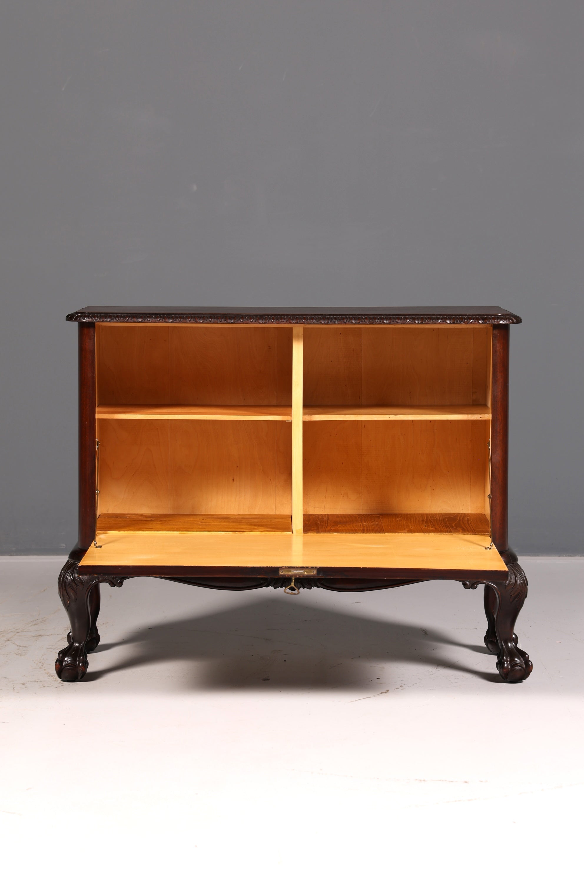 Wunderschöner Chippendale Schrank Barock Stil Klappschrank Kommode Truhe Antik Massivholz