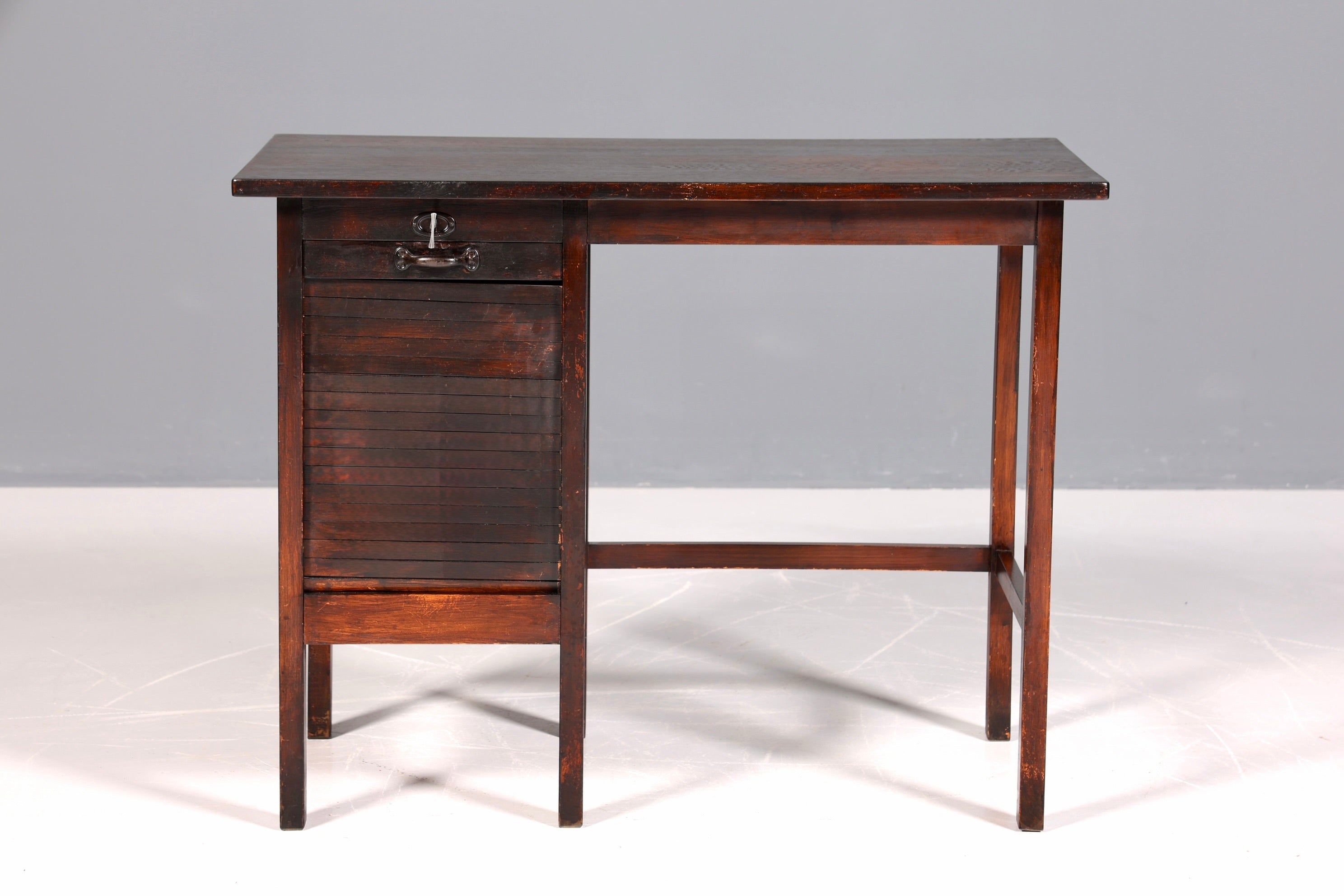 Stilvoller Bauhaus Rollladen Schreibtisch Mid Century echt Holz Bürotisch Office Table