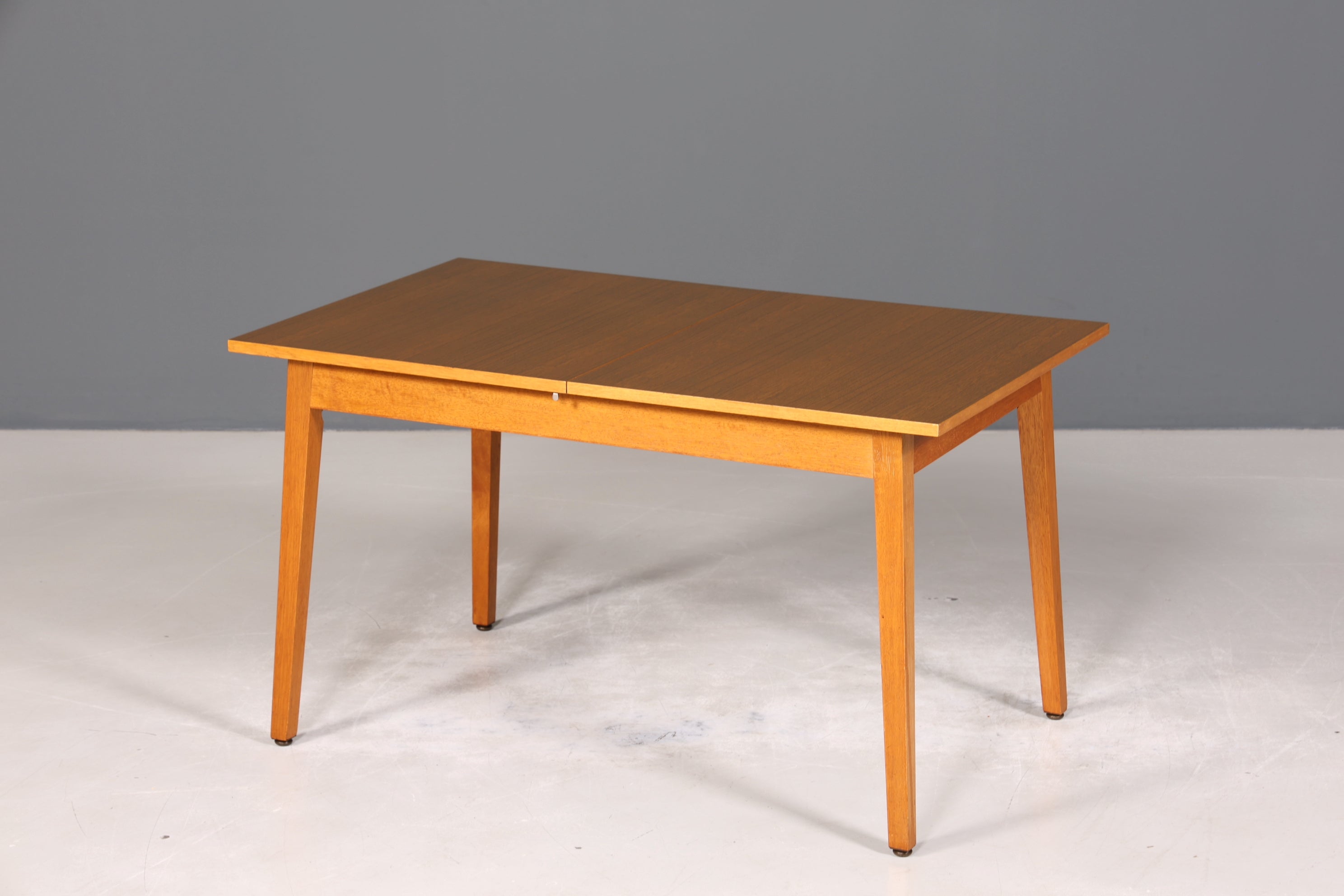 Traumhafter Mid Century Küchentisch Vintage Tisch ausziehbar und höhenverstellbar Esszimmer Tisch VEB