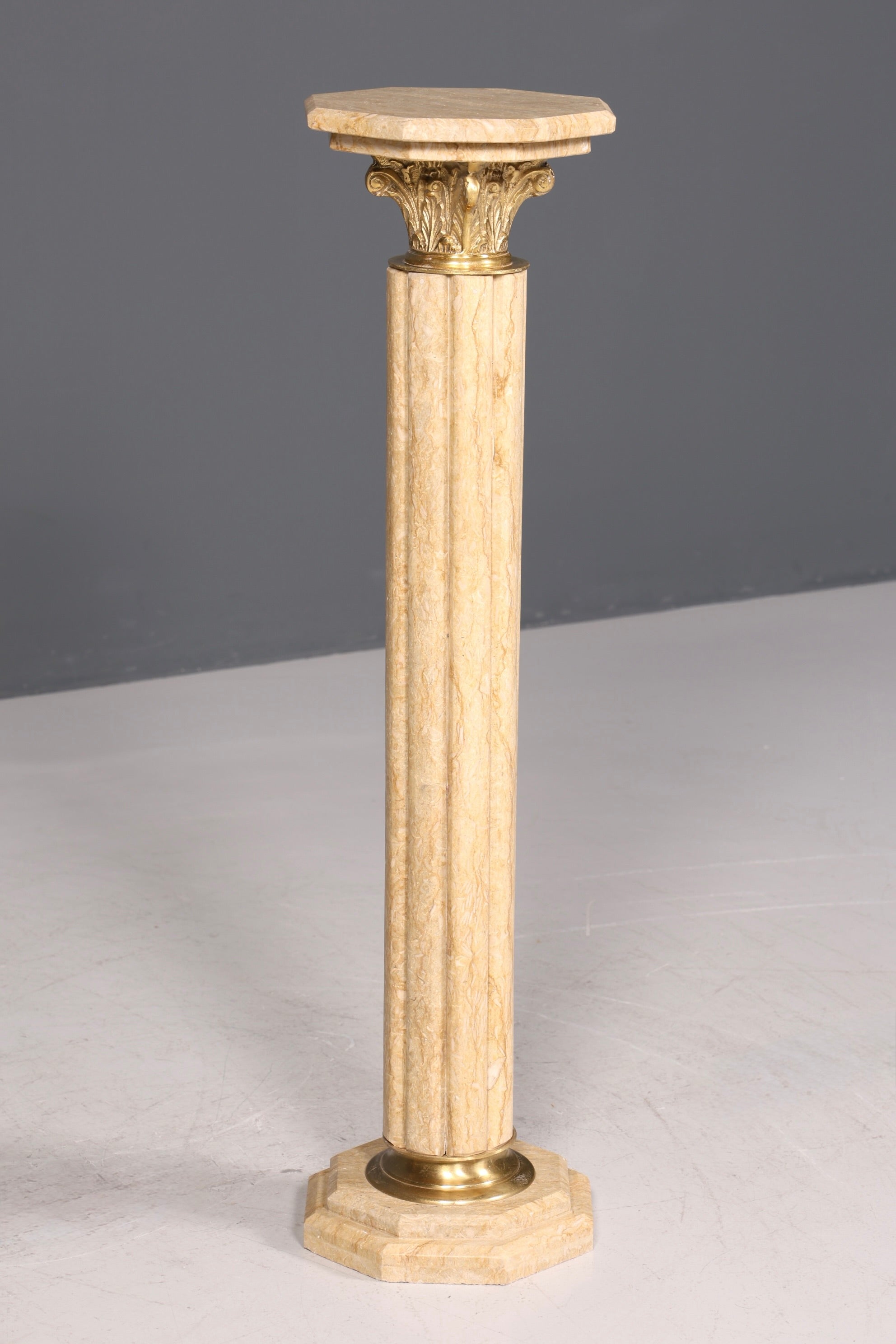 Wunderschöne Barock Stil Säule Louis XV Marmor Blumensäule Naturstein Beige Sockel Ablage 1 von 2