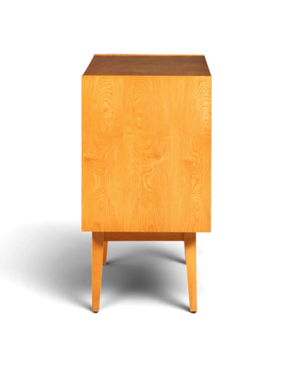 Hauptstadt Möblerei Hellerau Kommode Modell 602 von Franz Ehrlich im Mid-Century-Design, Seitenansicht aus hellem Holz
