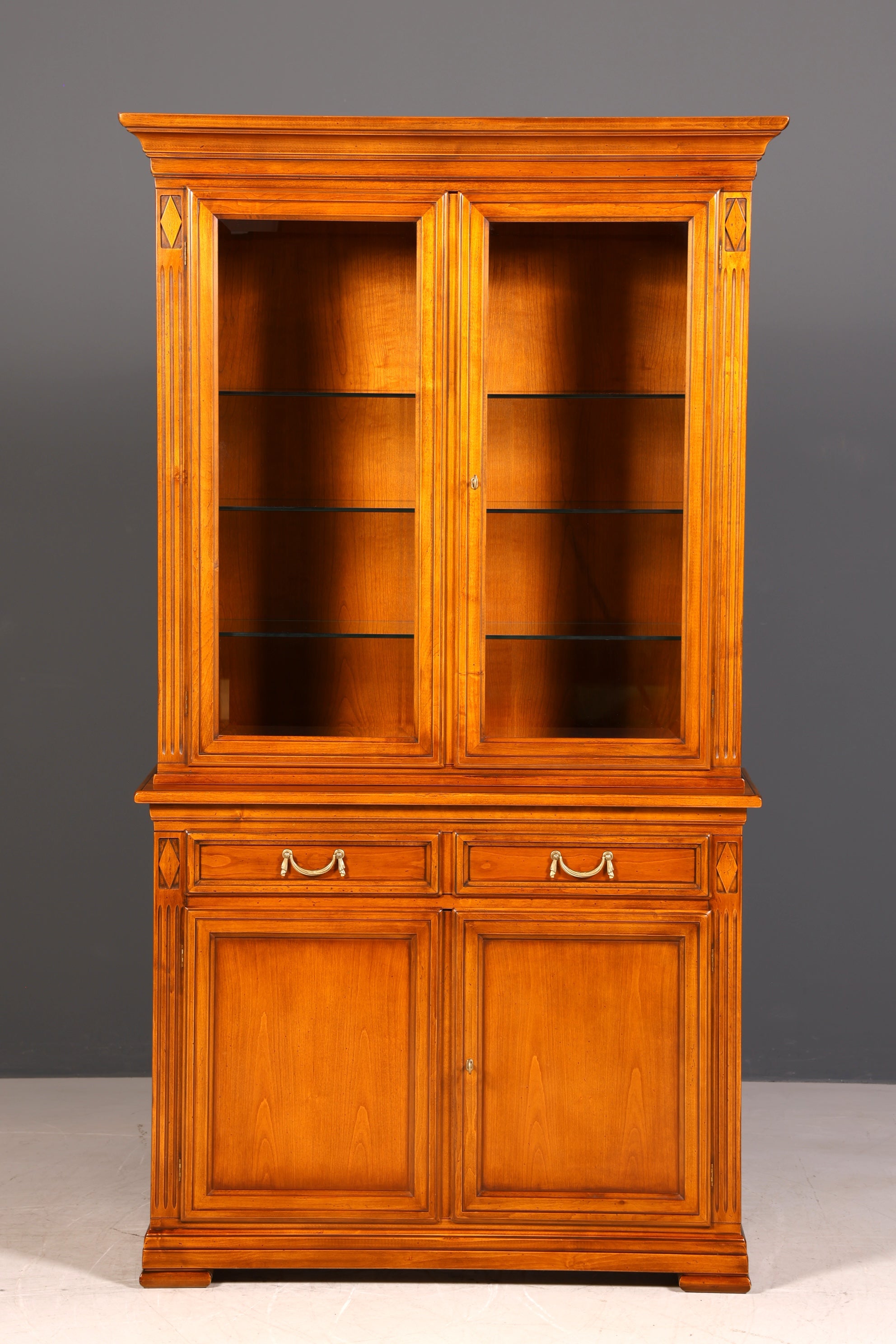 Traumhafte Original Selva Vitrine Antik Stil massiv Holz Buffet Villa Borghese Schrank Bibliothek